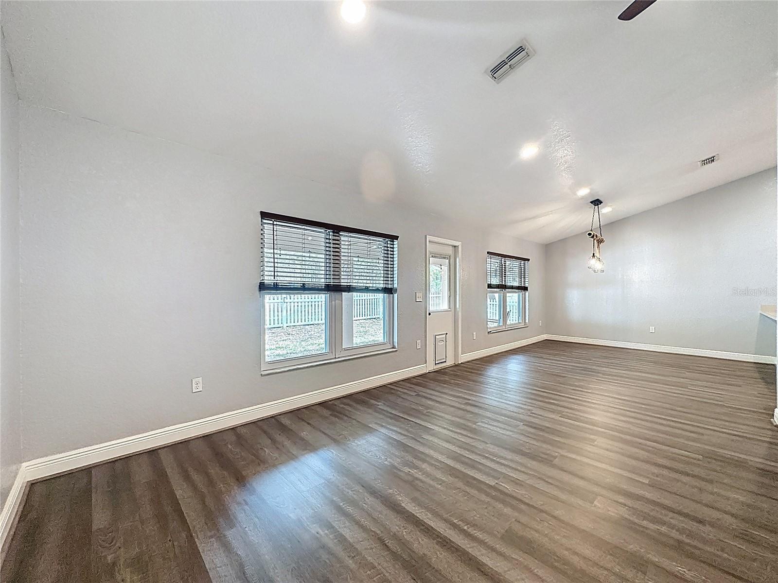 Image 6 of 71 For 31249 Satinleaf Run