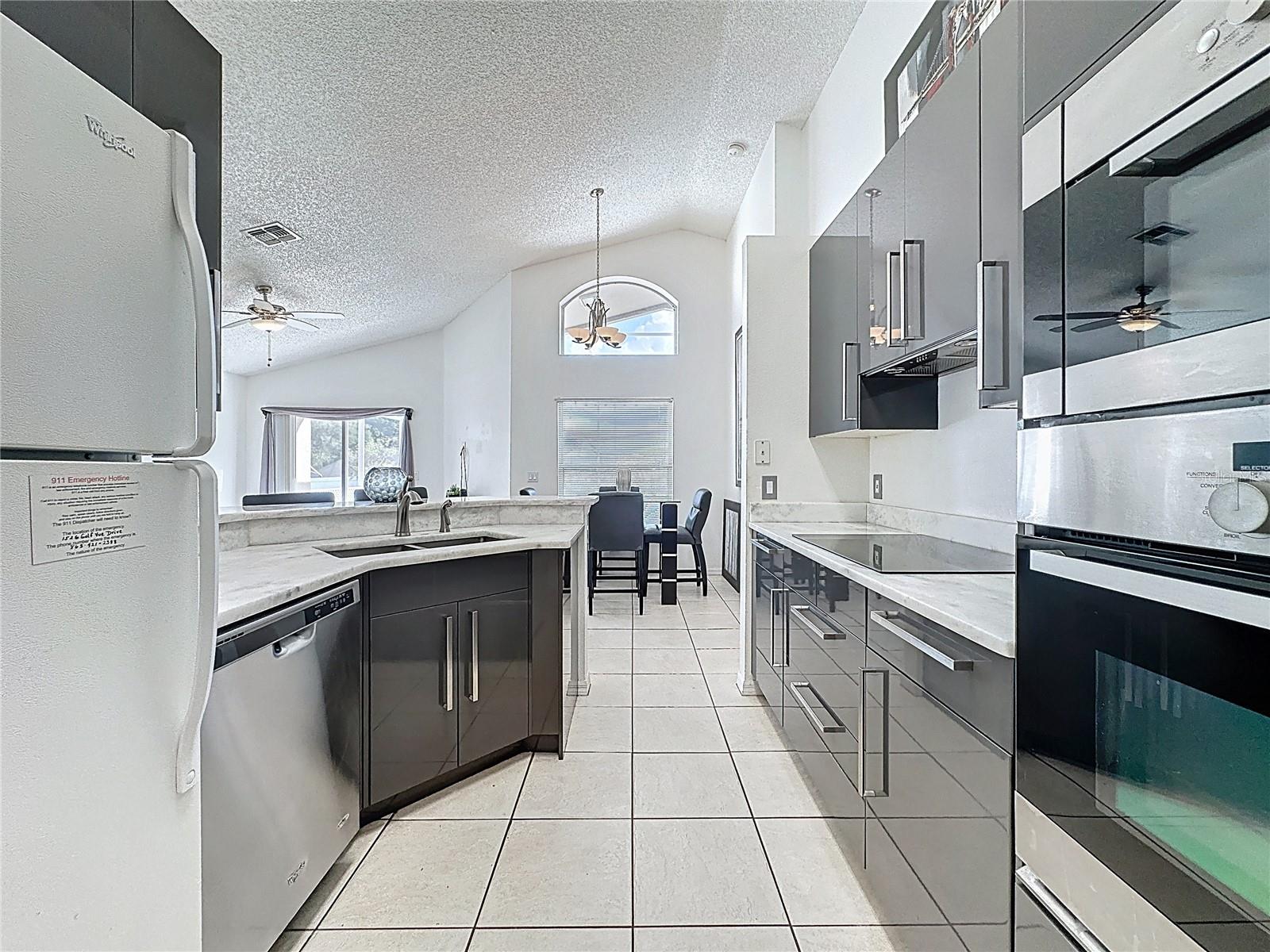 Image 10 of 58 For 1526 Gulf Vue Drive