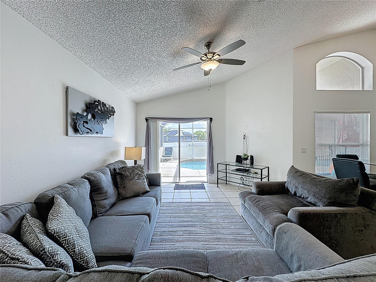 Image 14 of 58 For 1526 Gulf Vue Drive