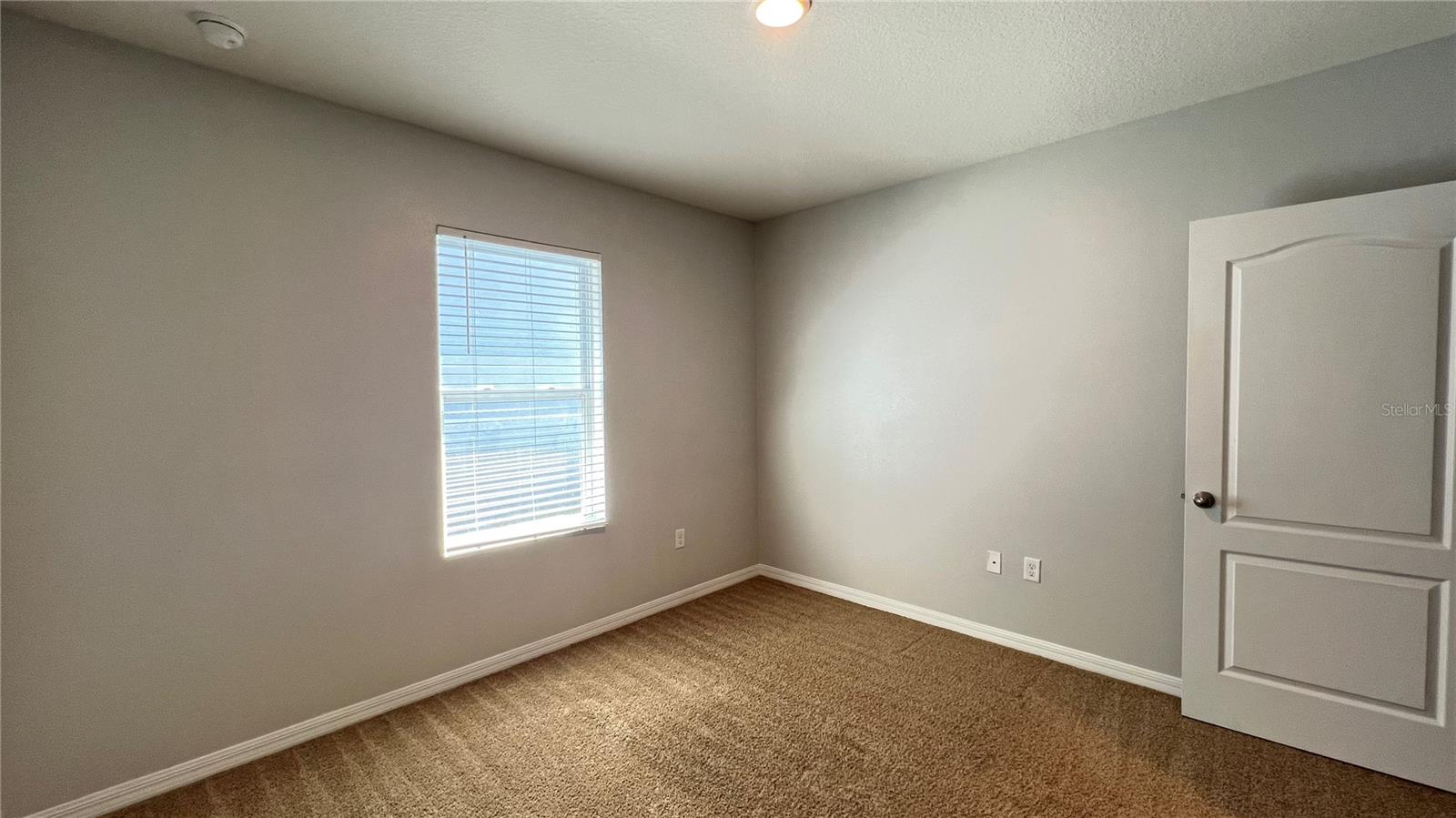 Image 17 of 34 For 2440 White Poppy Drive