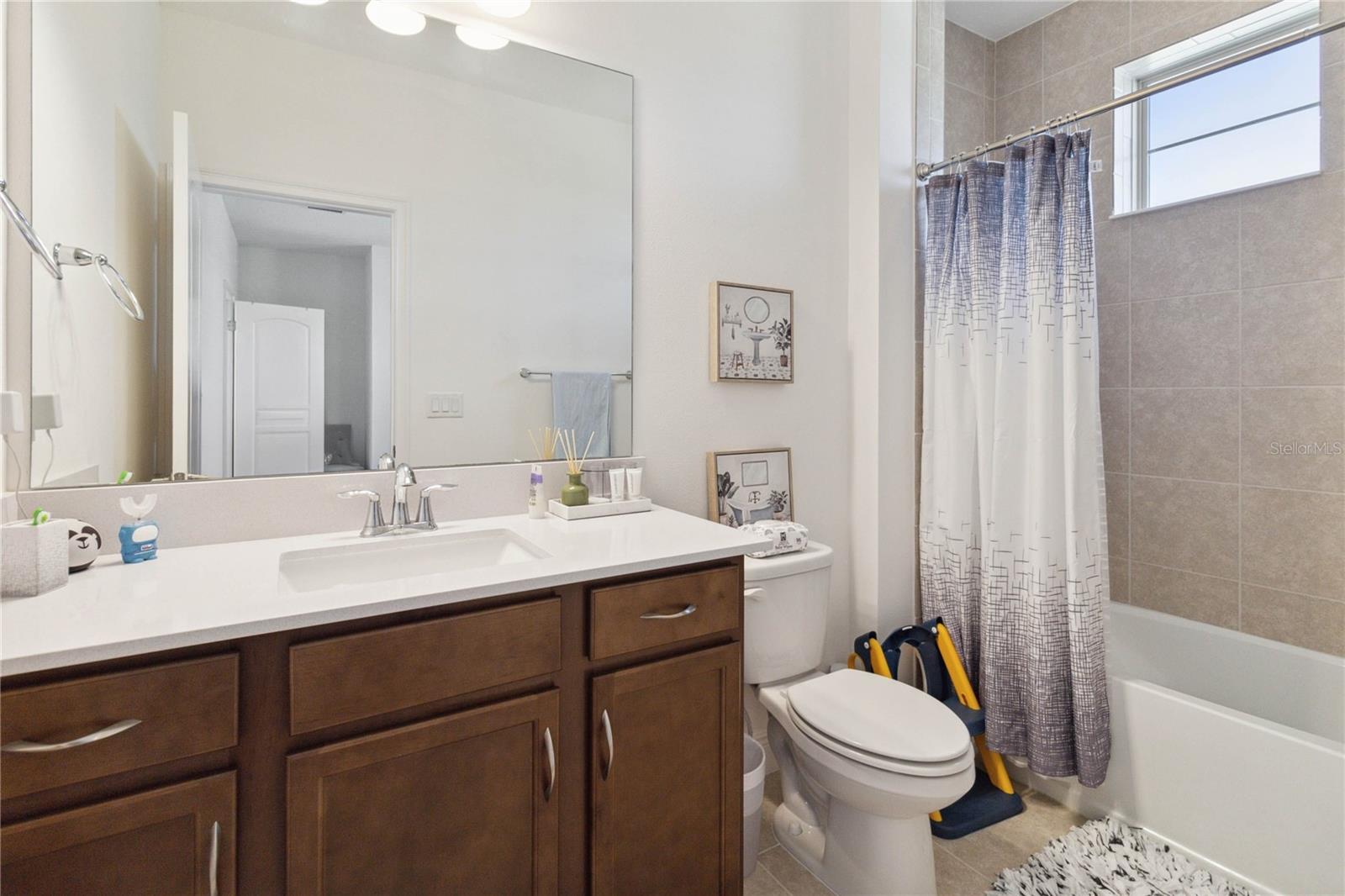 Image 32 of 68 For 3224 Oxbow Court