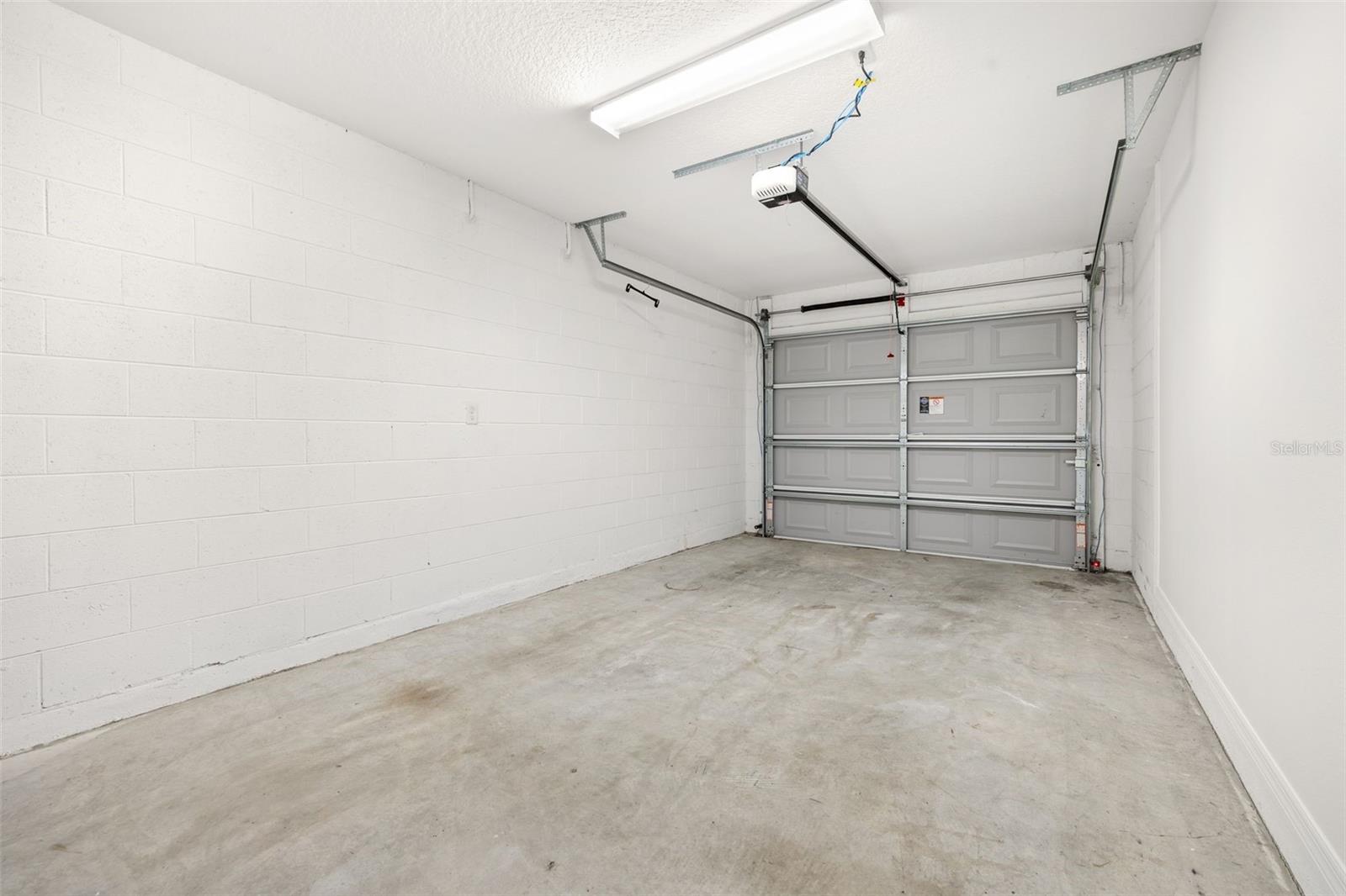 Image 29 of 35 For 284 Reese Court