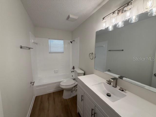 Image 17 of 22 For 3736 Pine Circle