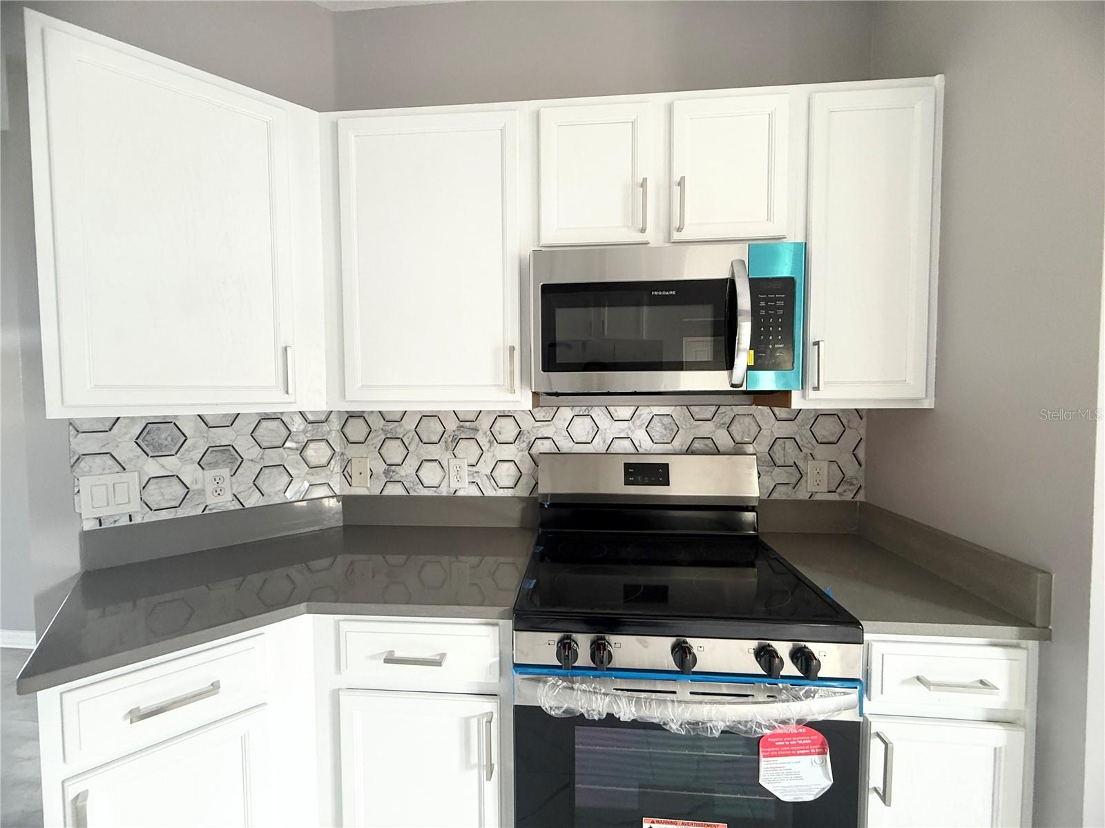 Image 11 of 35 For 130 Prima Drive