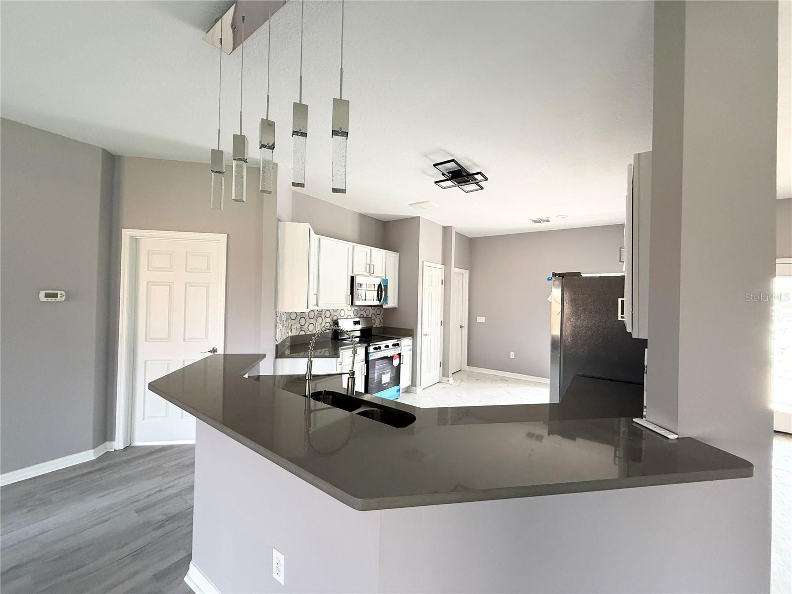 Image 13 of 35 For 130 Prima Drive