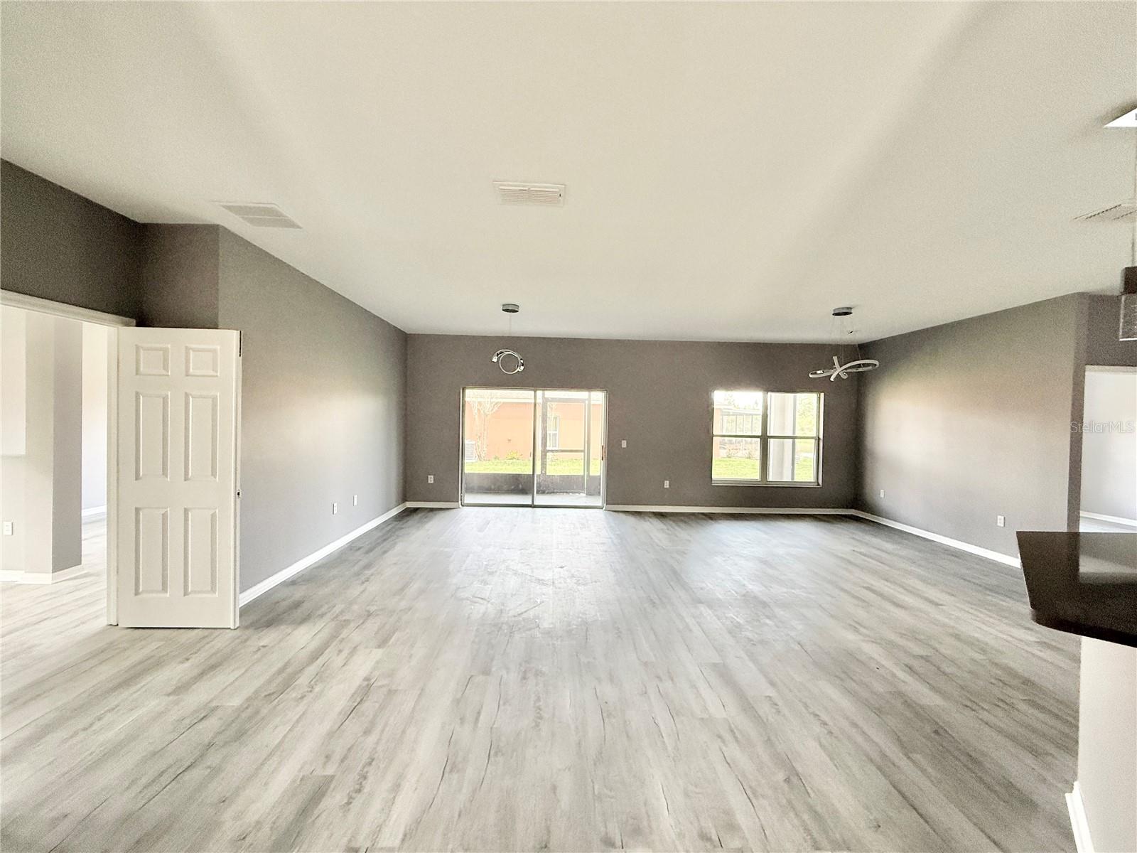 Image 15 of 35 For 130 Prima Drive