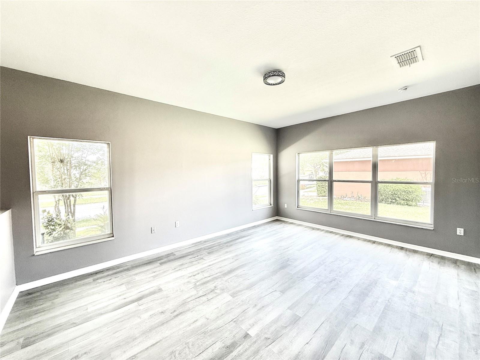 Image 20 of 35 For 130 Prima Drive