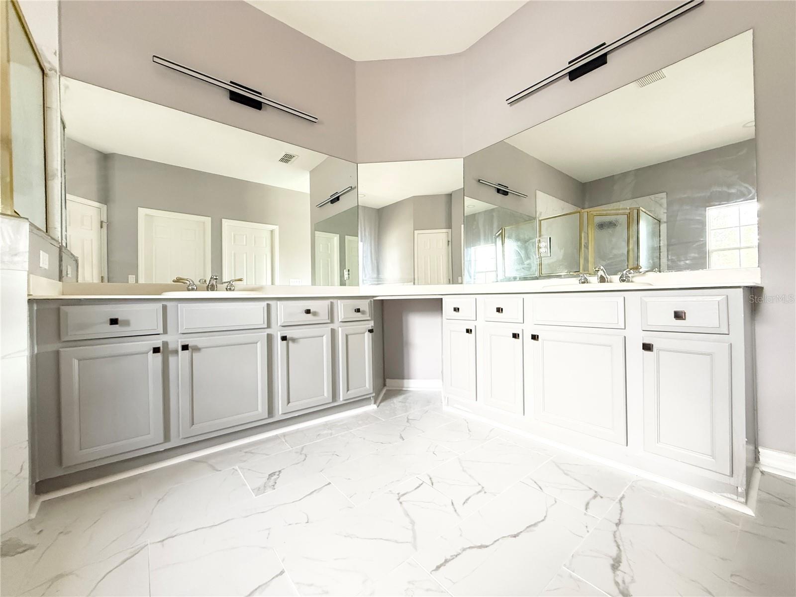 Image 24 of 35 For 130 Prima Drive