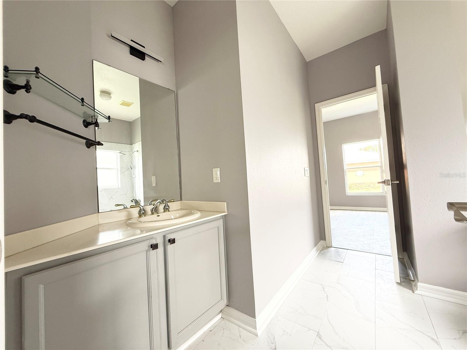 Image 28 of 35 For 130 Prima Drive