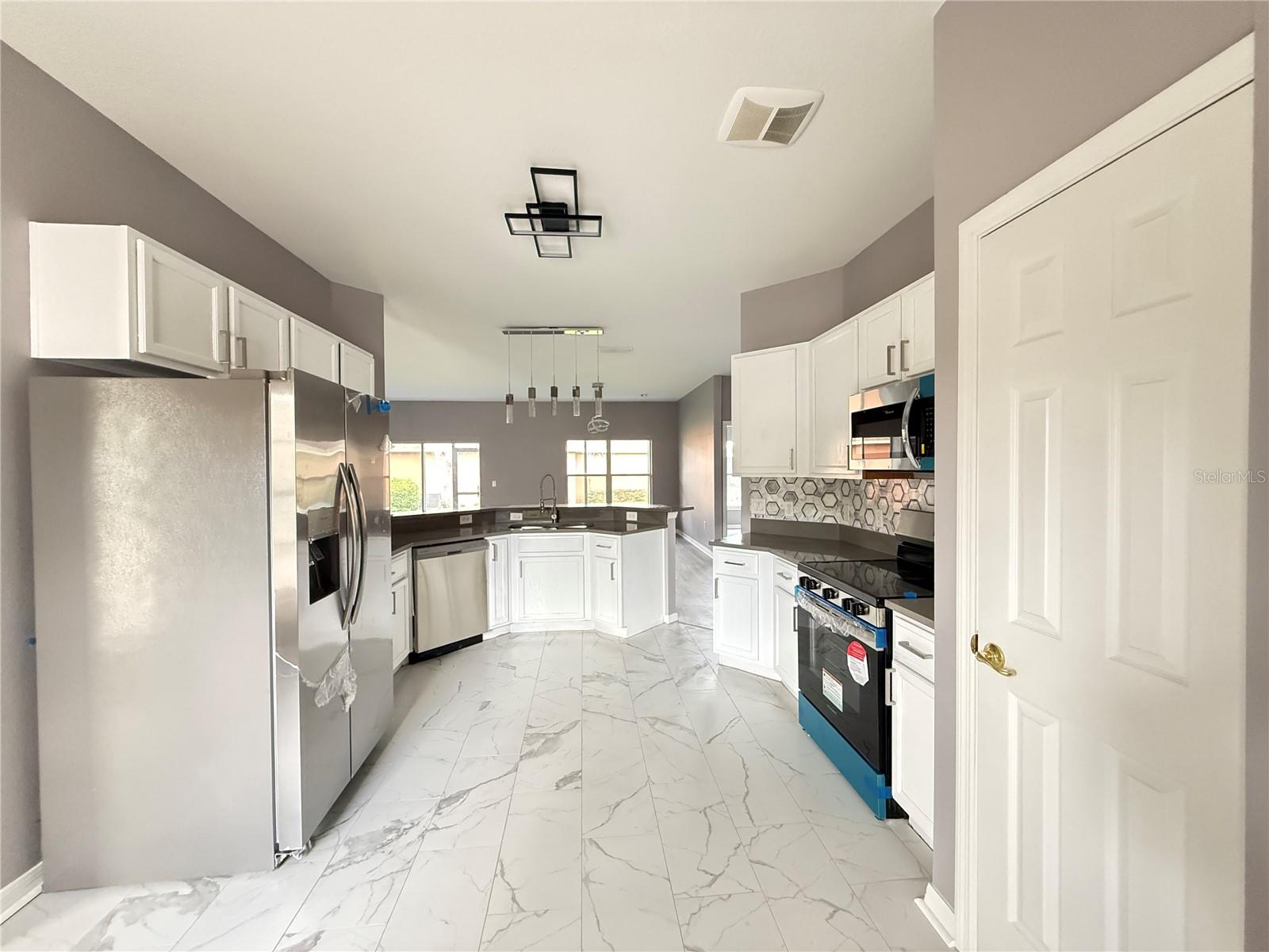 Image 7 of 35 For 130 Prima Drive