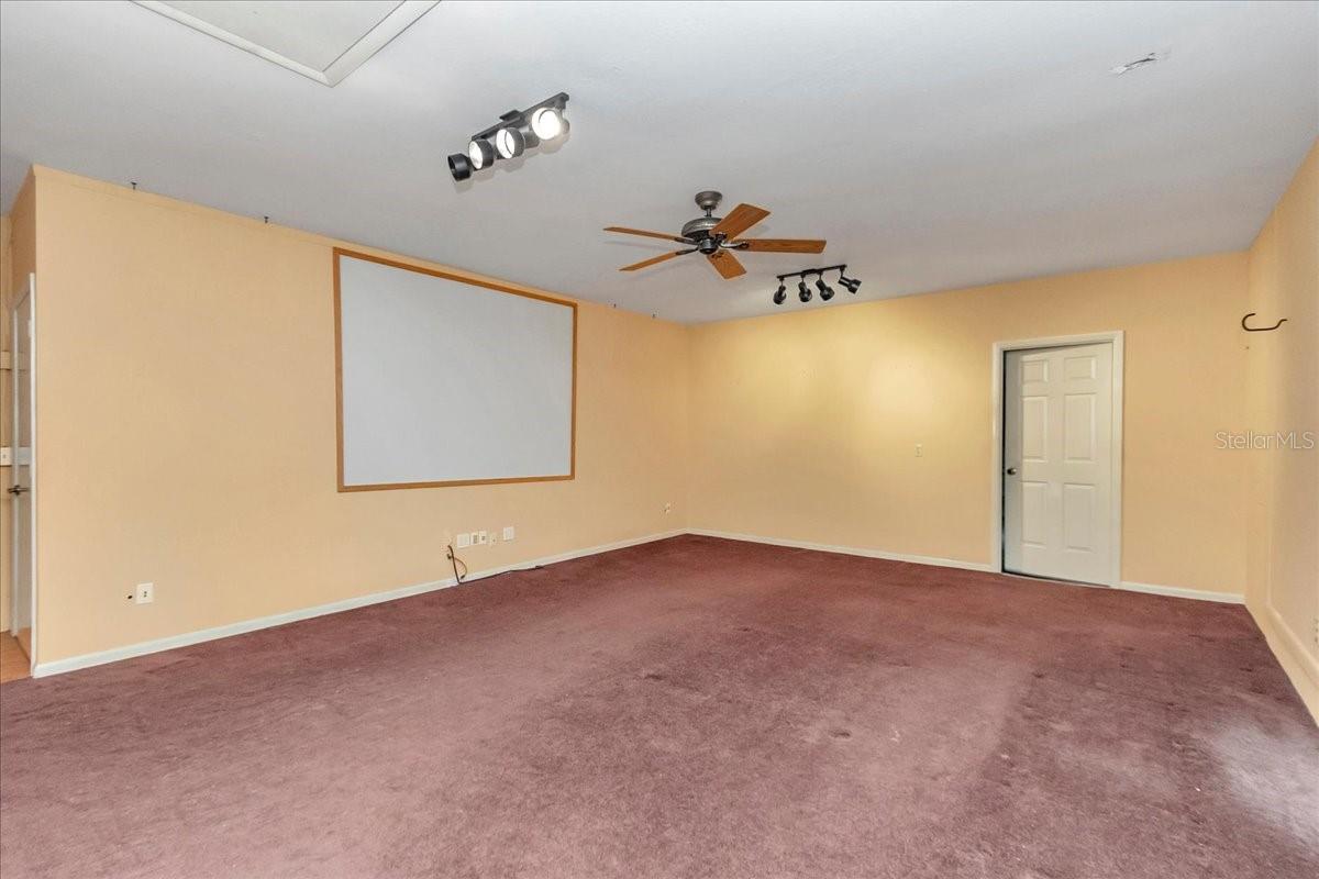 Image 18 of 29 For 5141 36th Avenue