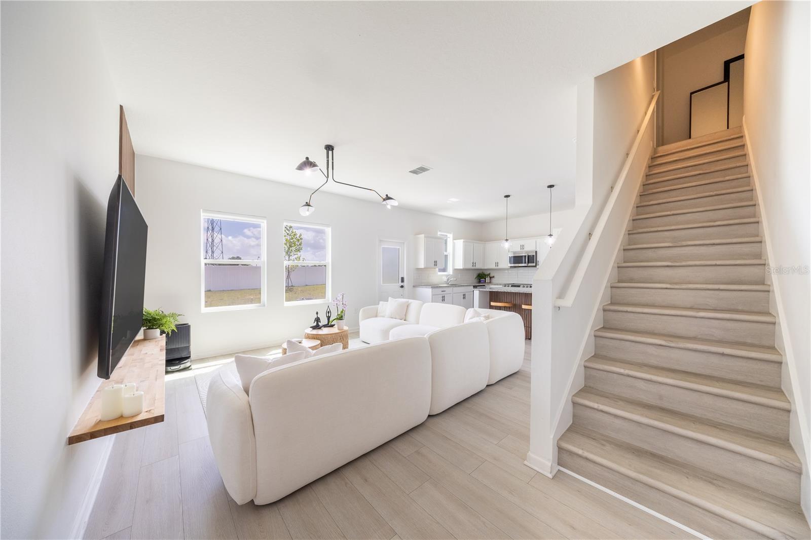 Image 11 of 28 For 8688 Sportsman Loop