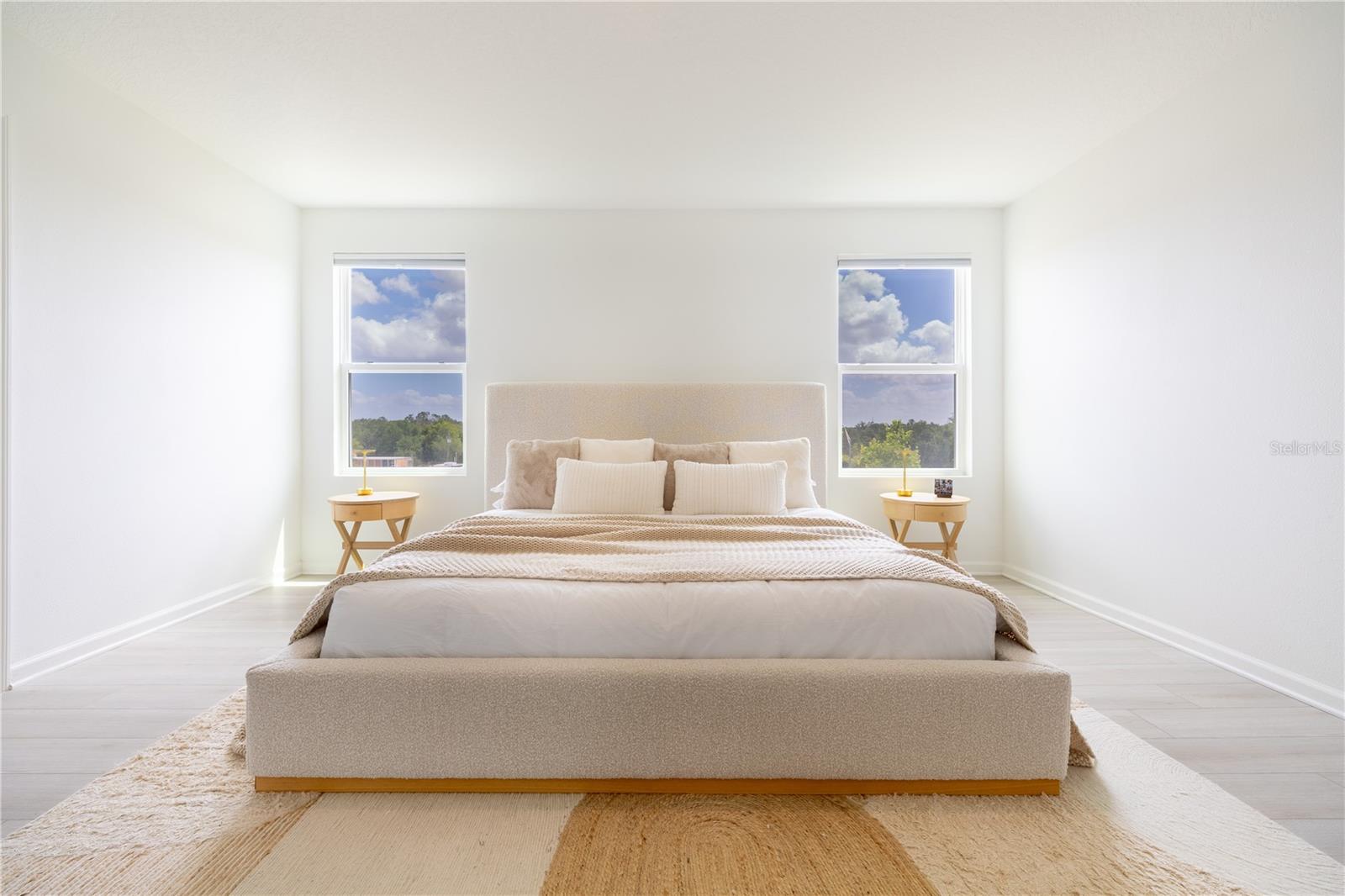 Image 23 of 28 For 8688 Sportsman Loop