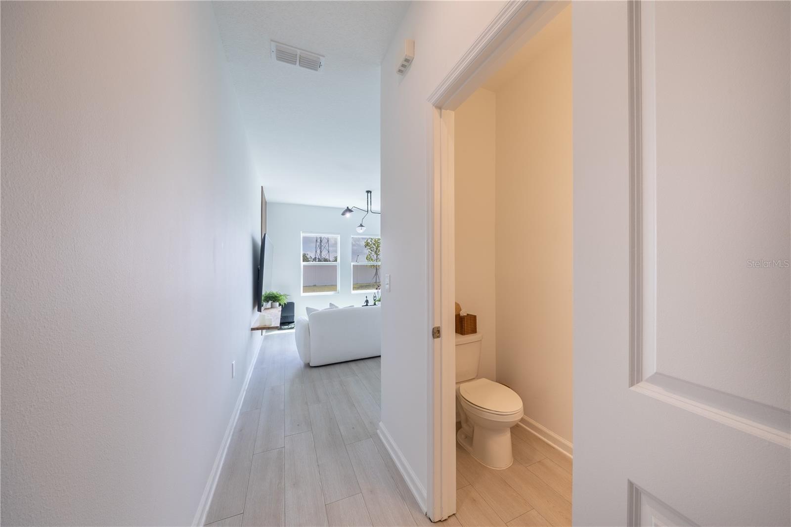 Image 9 of 28 For 8688 Sportsman Loop