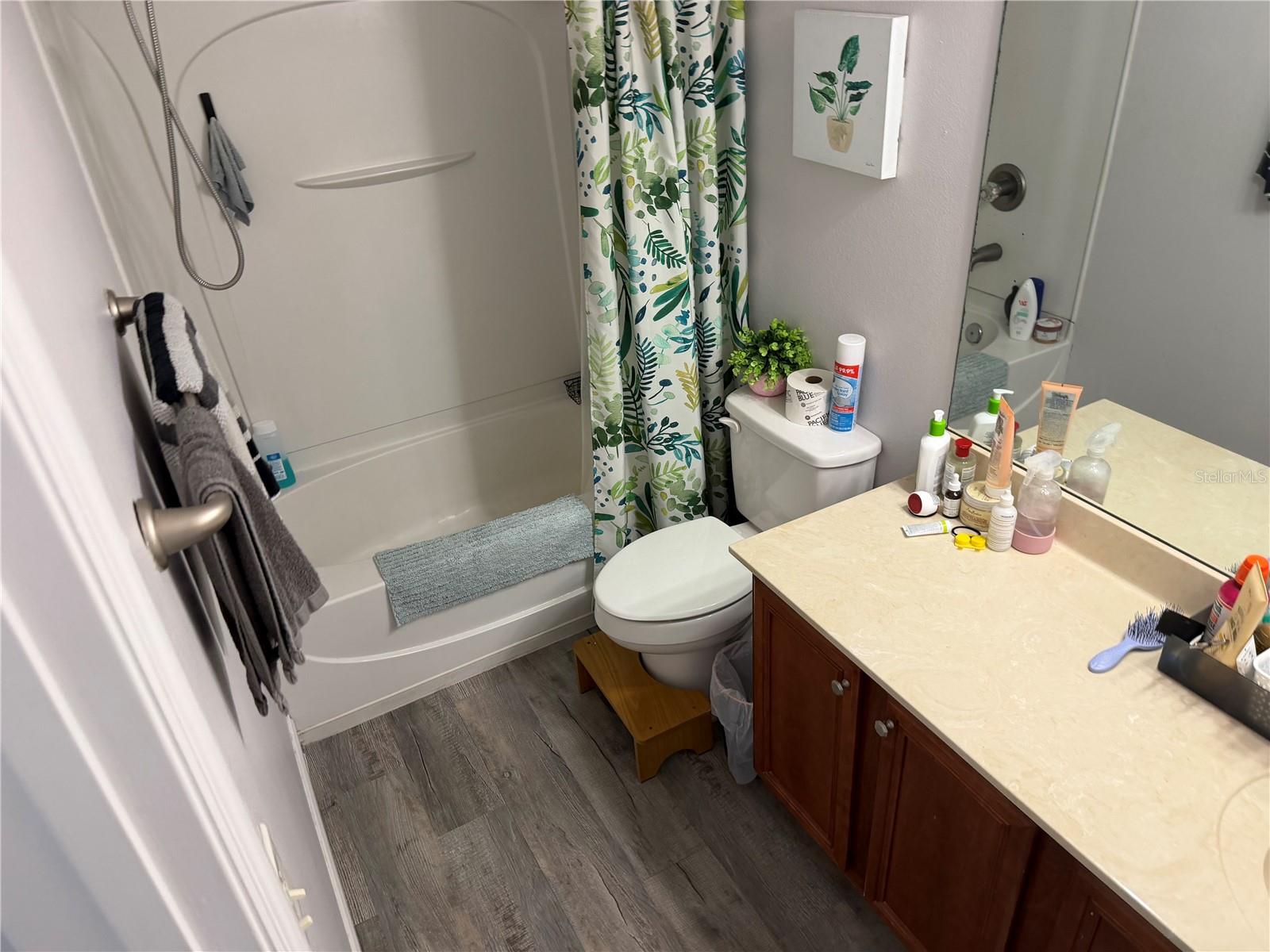 Image 11 of 64 For 319 Verdi Street