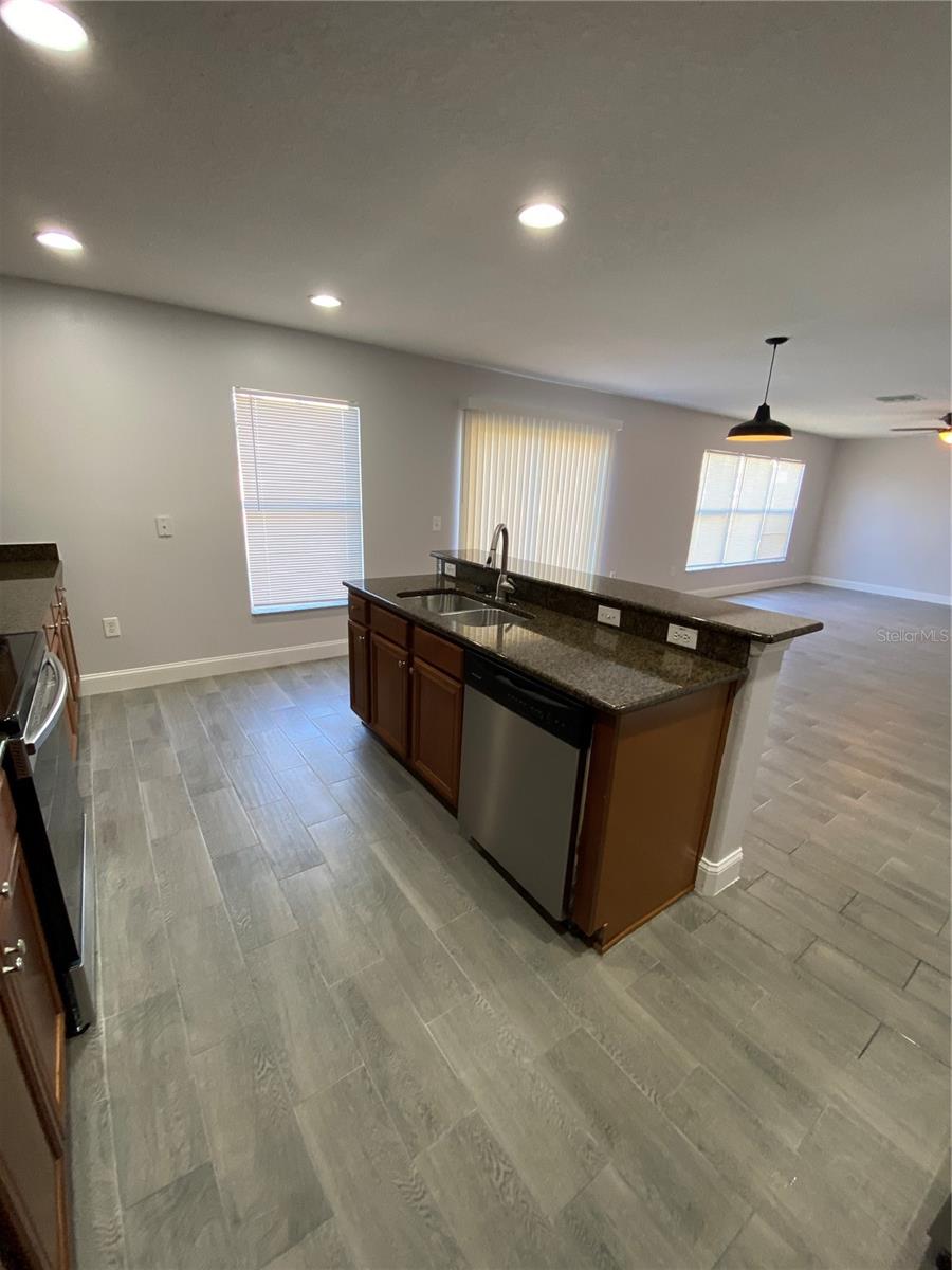 Image 33 of 64 For 319 Verdi Street