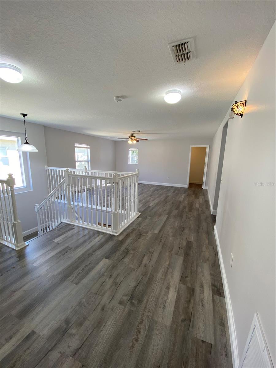 Image 42 of 64 For 319 Verdi Street