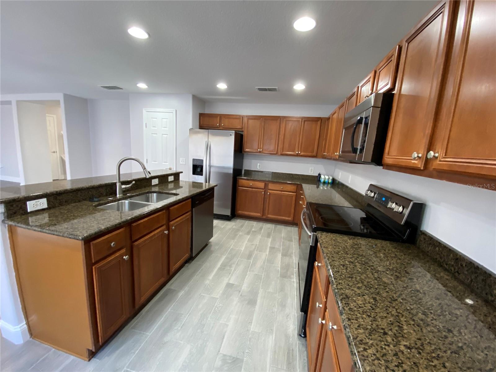 Image 48 of 64 For 319 Verdi Street