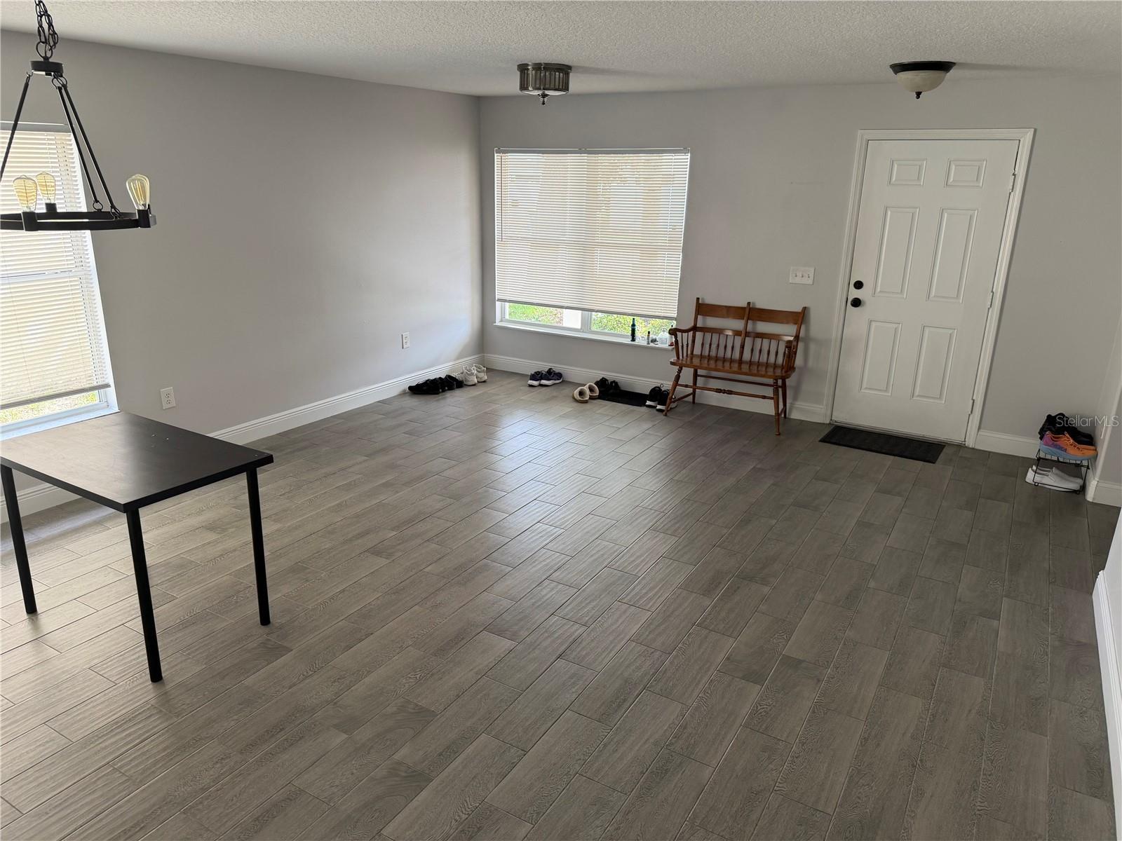 Image 5 of 64 For 319 Verdi Street