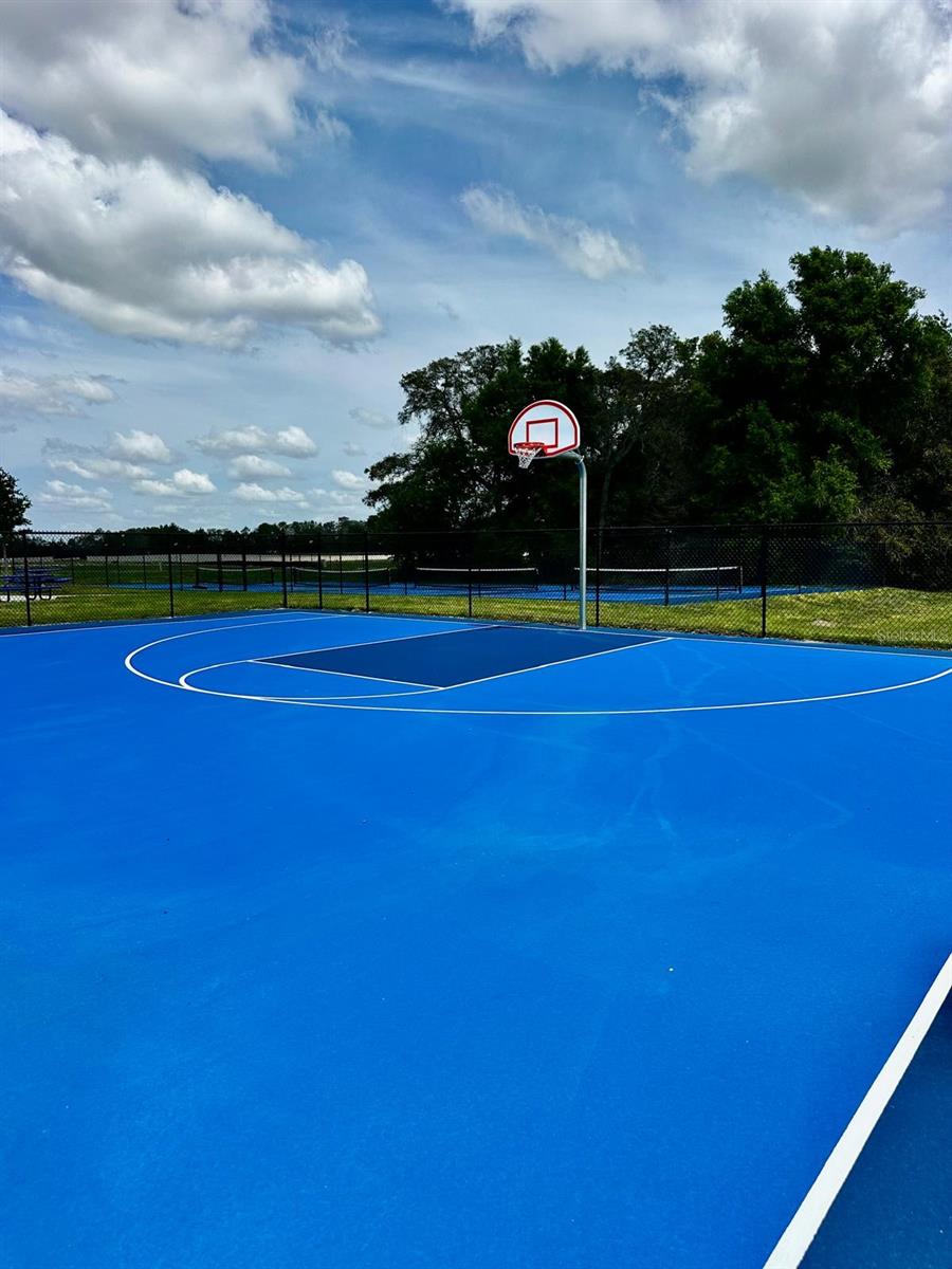 Image 20 of 21 For 5844 132nd Place