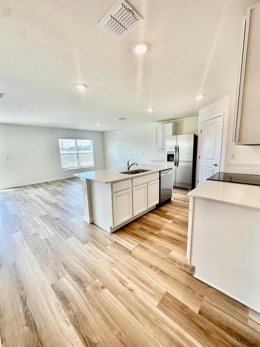 Image 4 of 21 For 5844 132nd Place