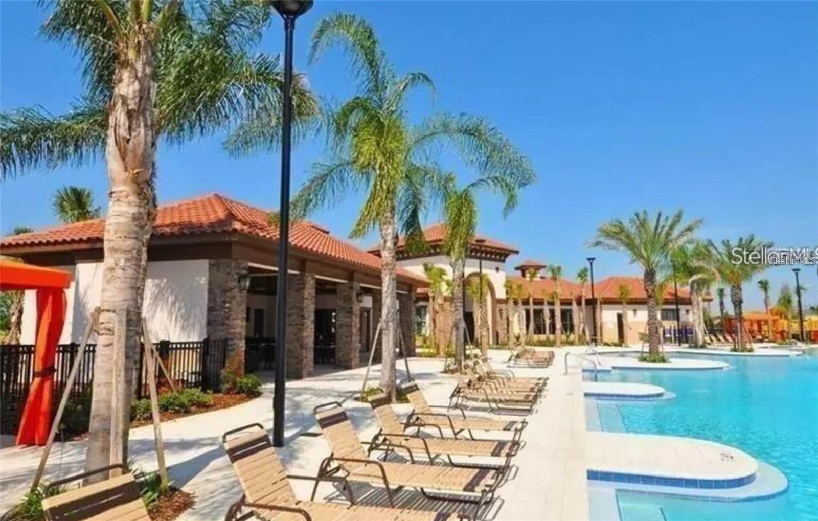 Image 19 of 48 For 7132 Oakmoss Loop