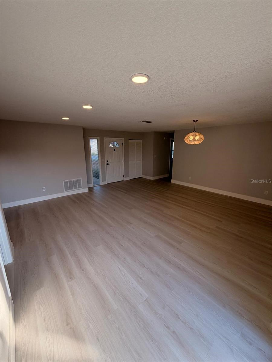 Image 6 of 33 For 12216 Florida Woods Lane