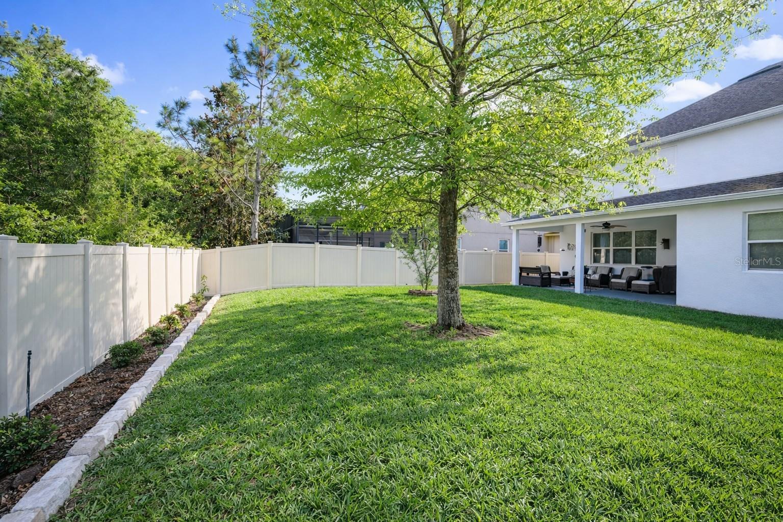 Listing photo id 36 for 2317 Avellino Avenue