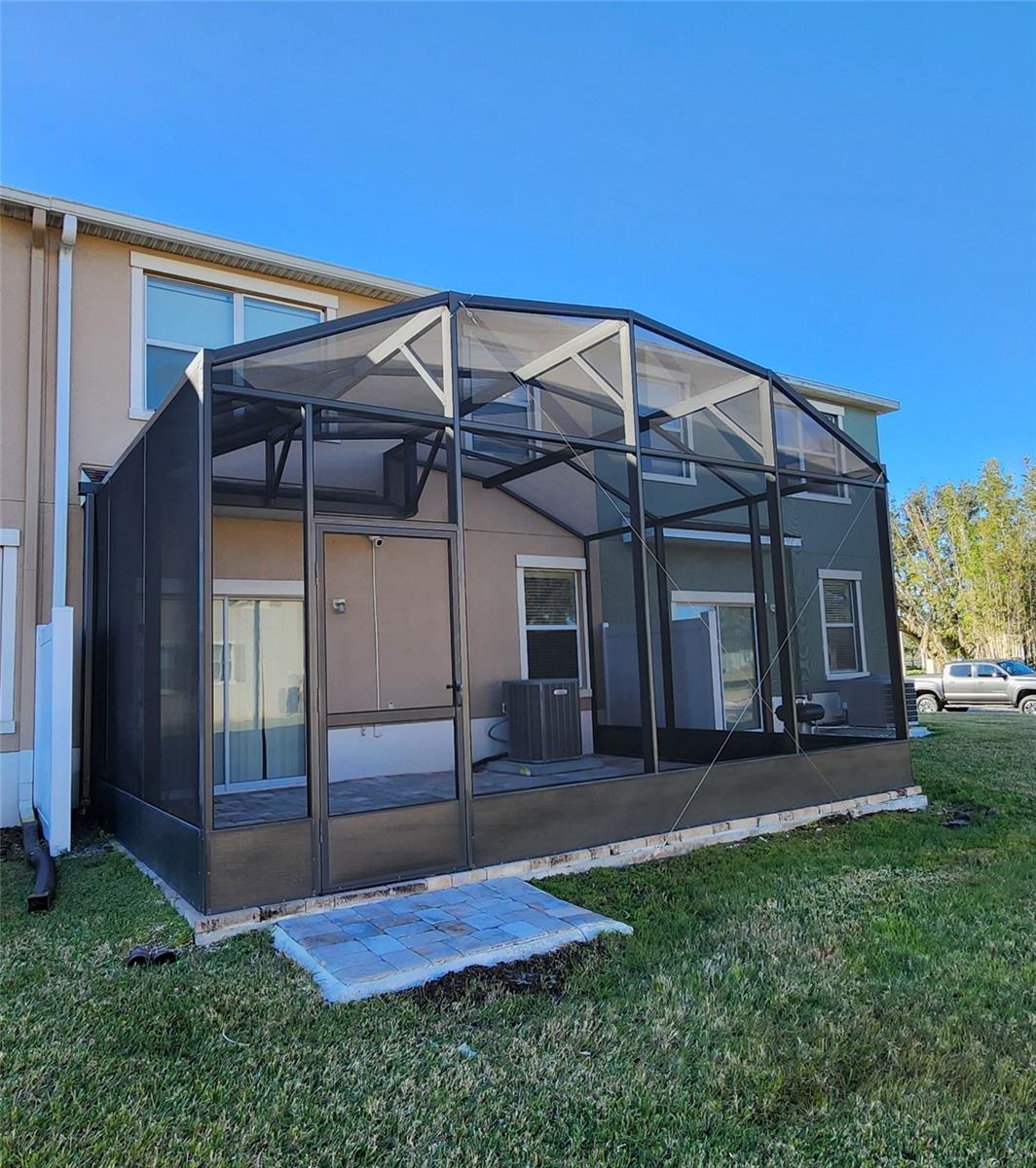 Image 2 of 18 For 11064 Savannah Landing Circle