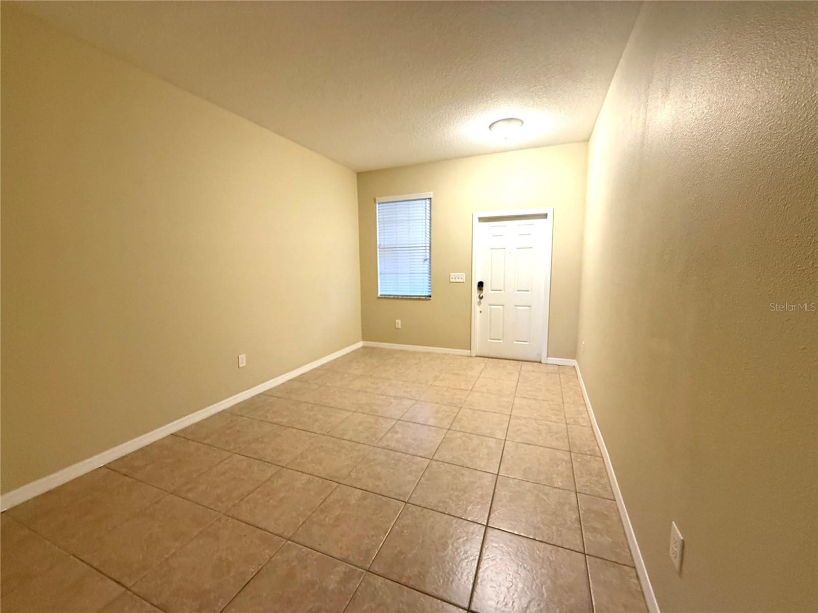 Image 3 of 18 For 11064 Savannah Landing Circle