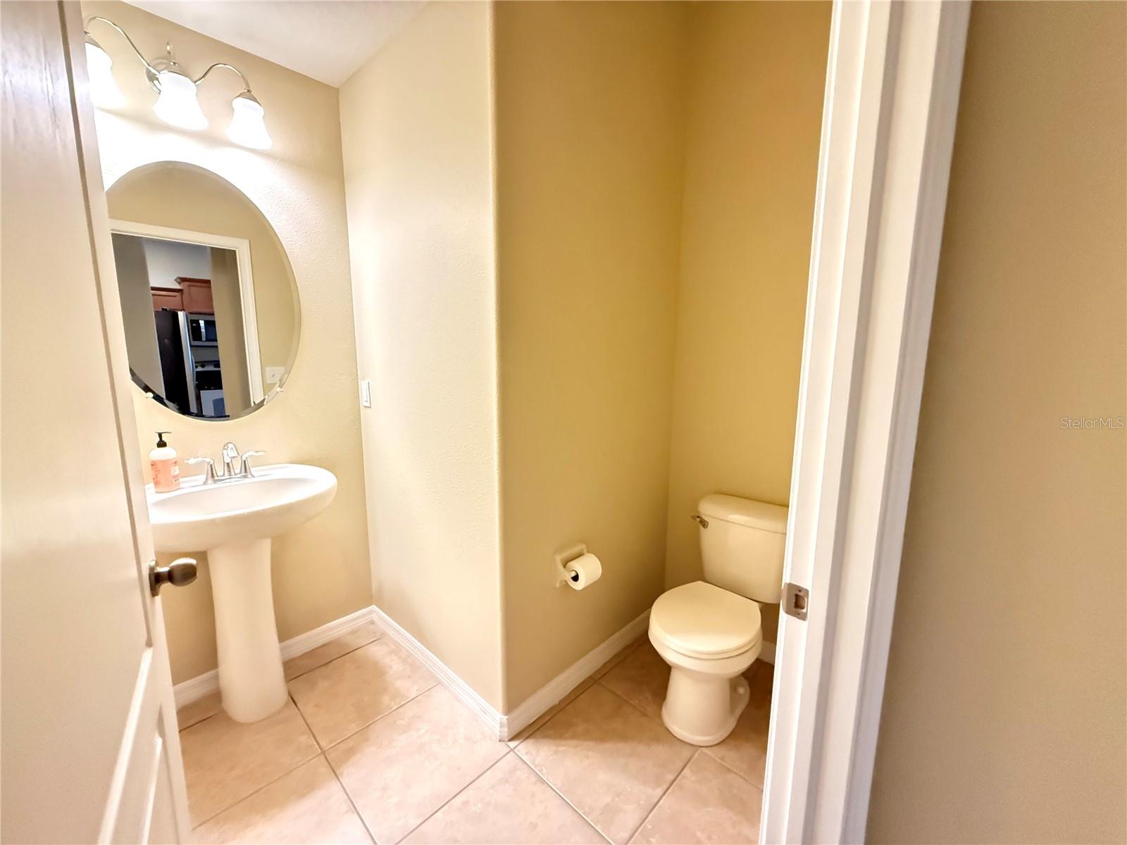 Image 7 of 18 For 11064 Savannah Landing Circle