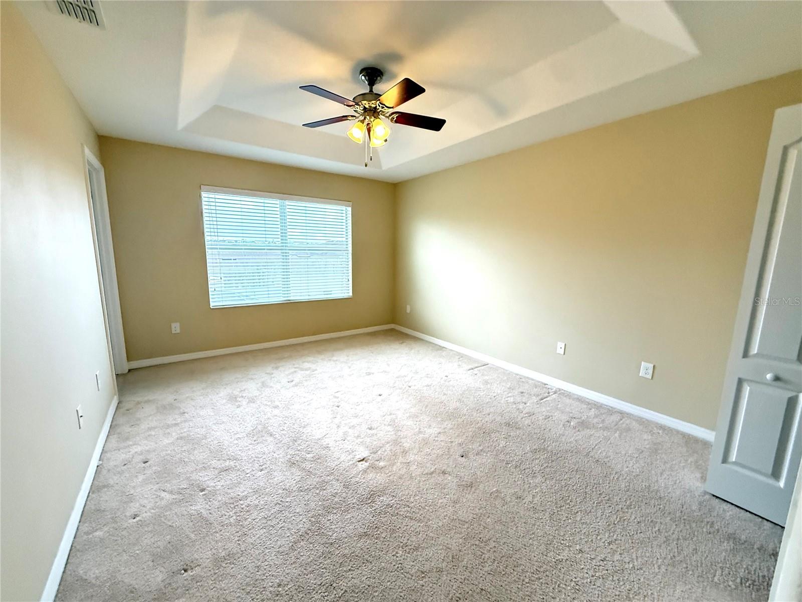 Image 8 of 18 For 11064 Savannah Landing Circle