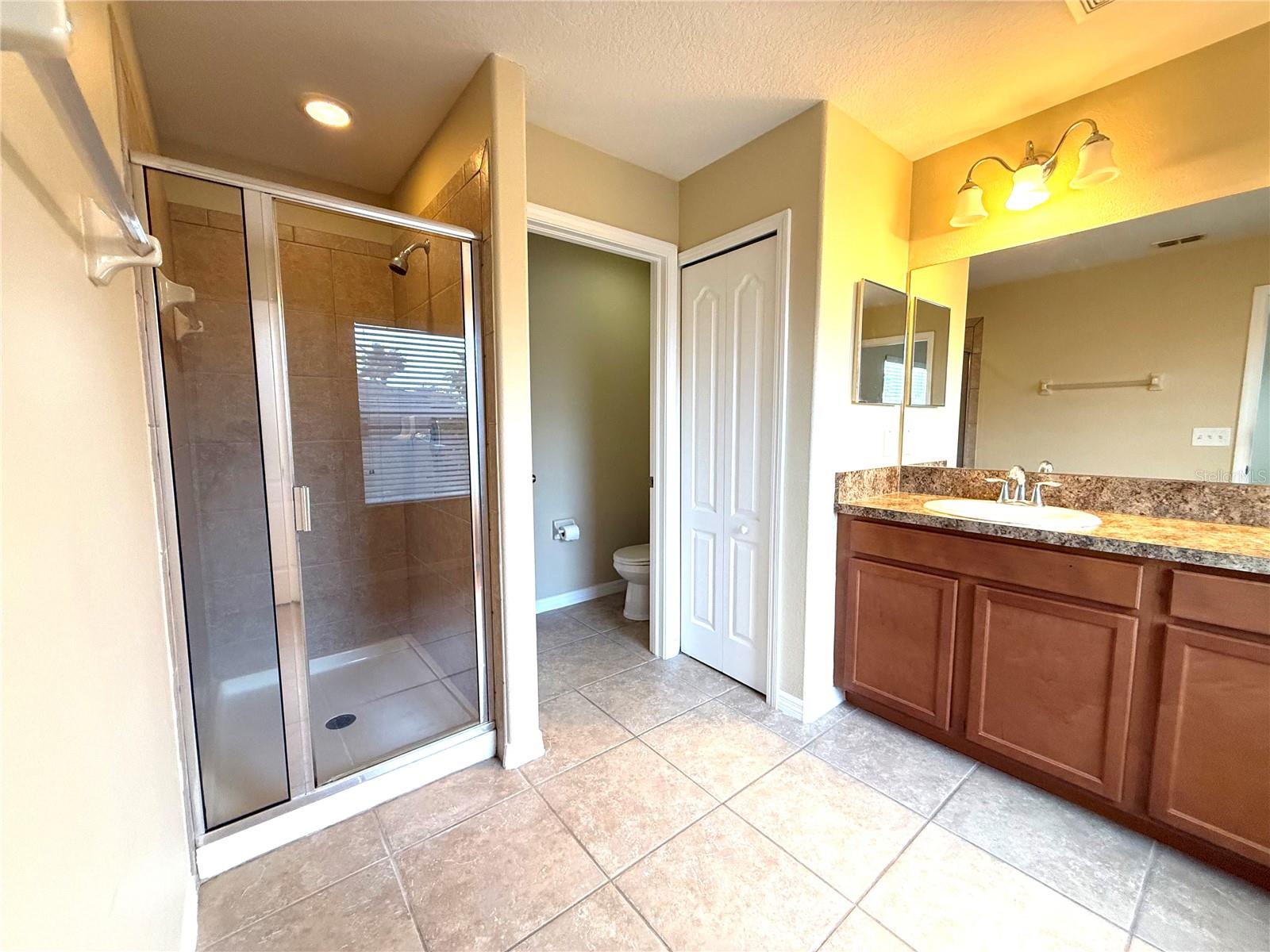 Image 9 of 18 For 11064 Savannah Landing Circle