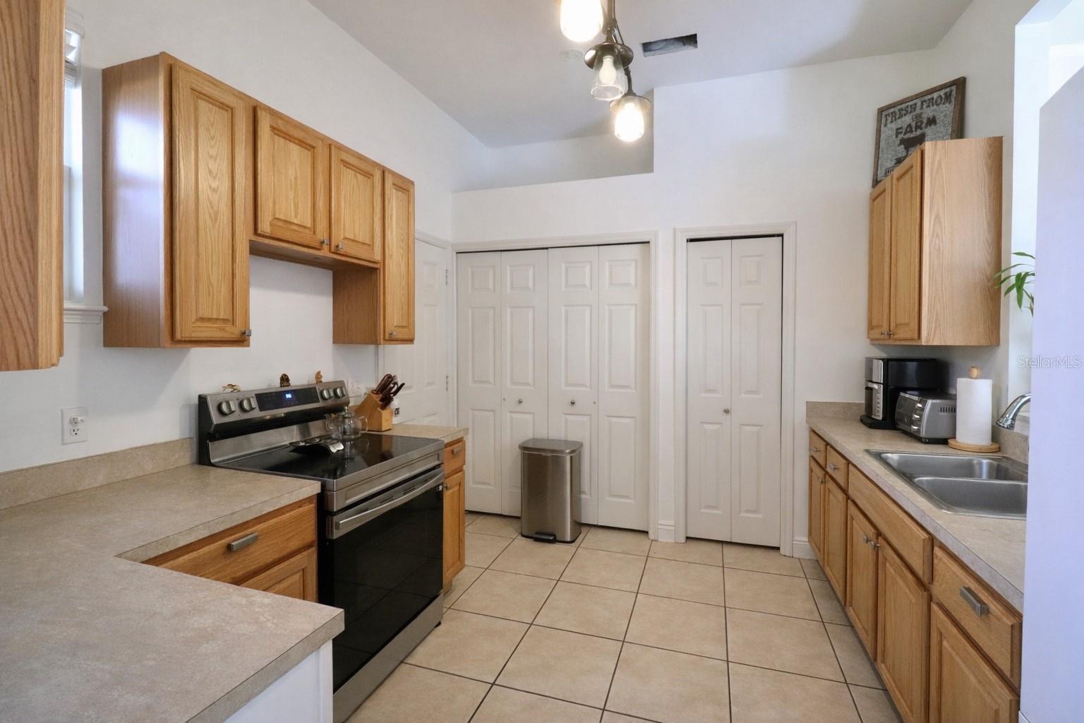 Image 10 of 24 For 14271 10th Road