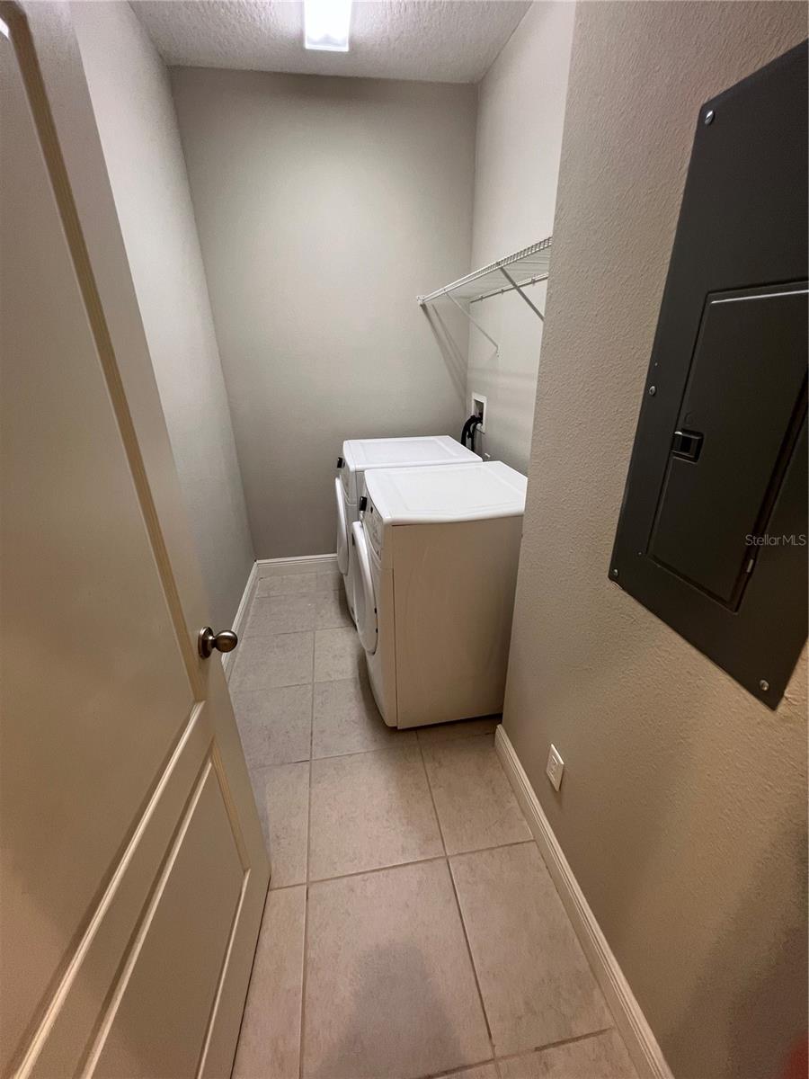 Image 18 of 20 For 6591 Calamondin Drive