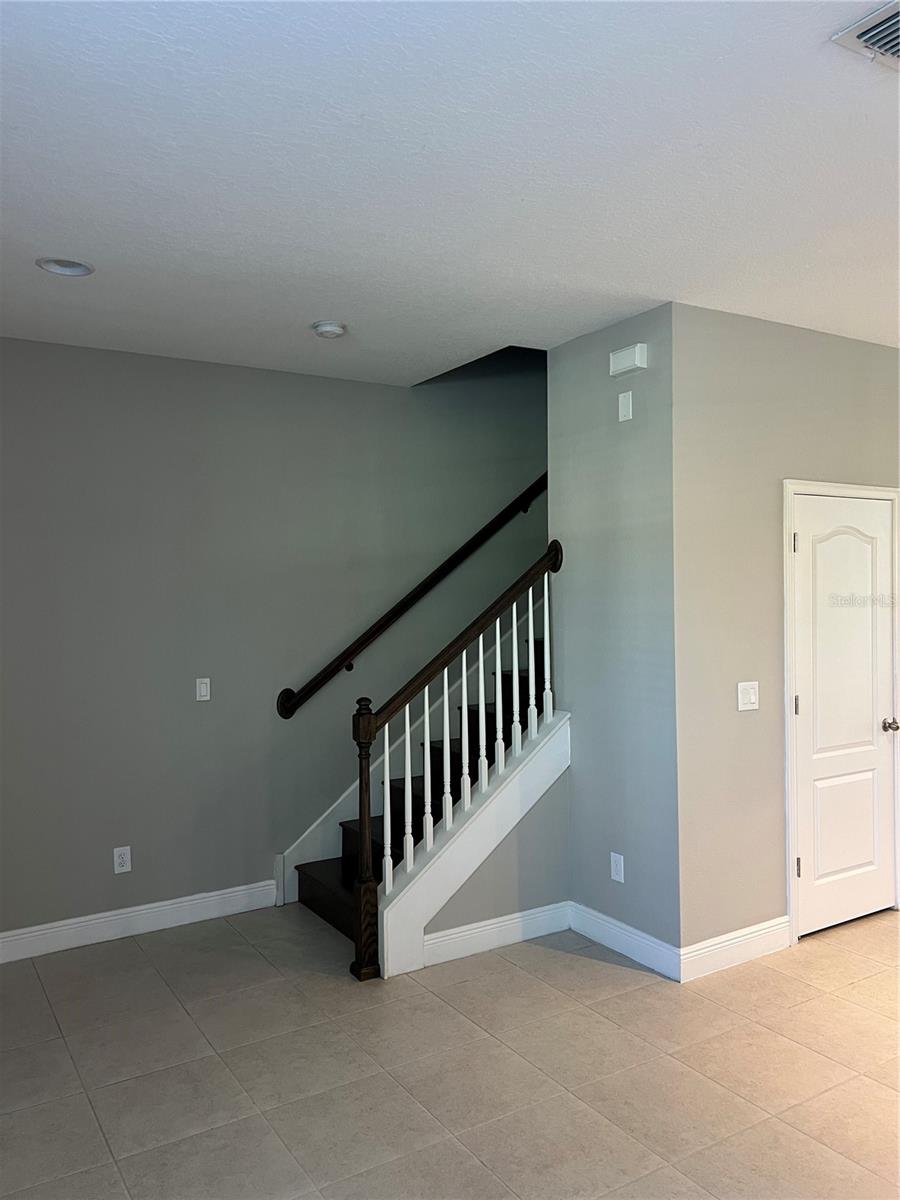 Image 4 of 20 For 6591 Calamondin Drive