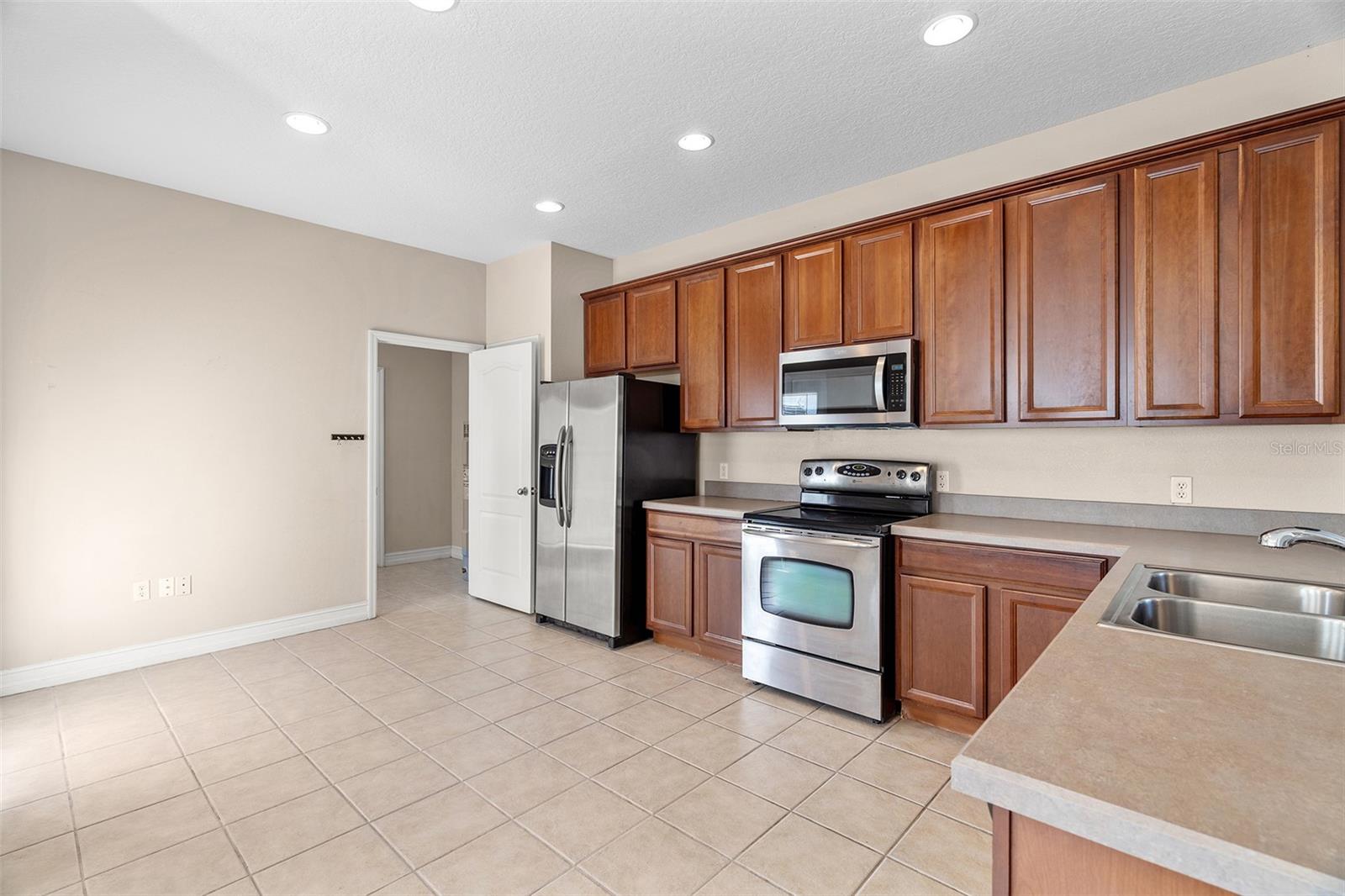 Image 10 of 72 For 3335 Primrose Willow Dr