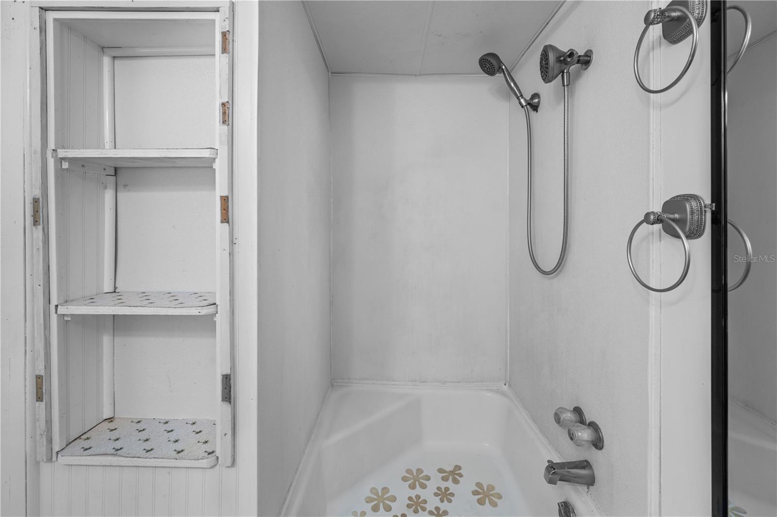 Image 13 of 28 For 1600 Gar Street