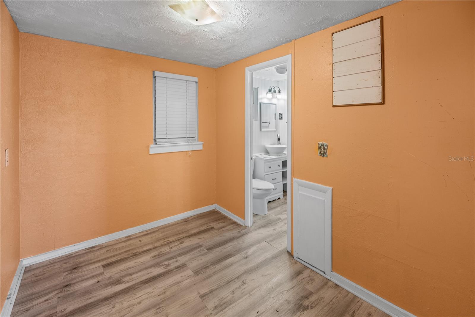 Image 15 of 28 For 1600 Gar Street