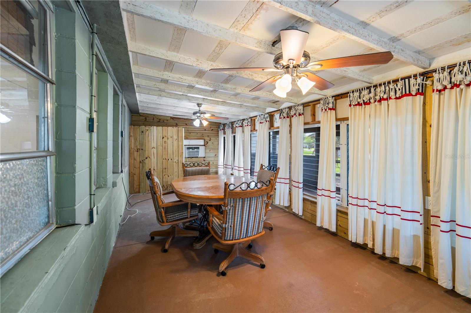 Image 17 of 28 For 1600 Gar Street