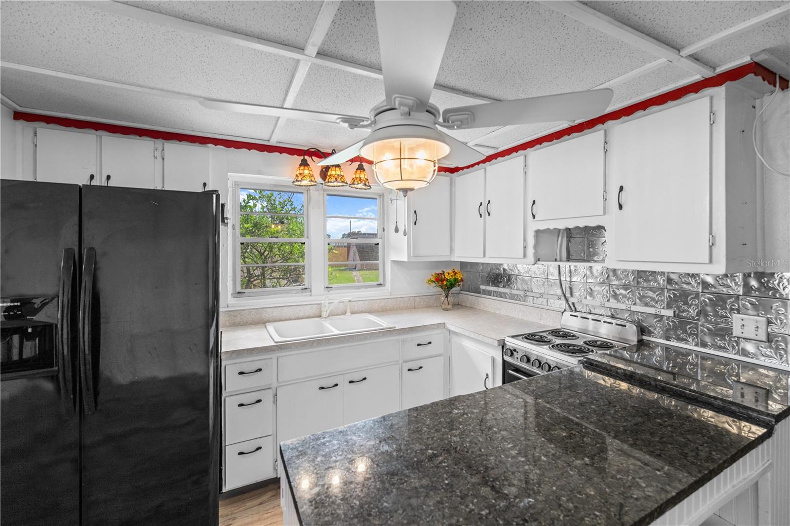 Image 6 of 28 For 1600 Gar Street