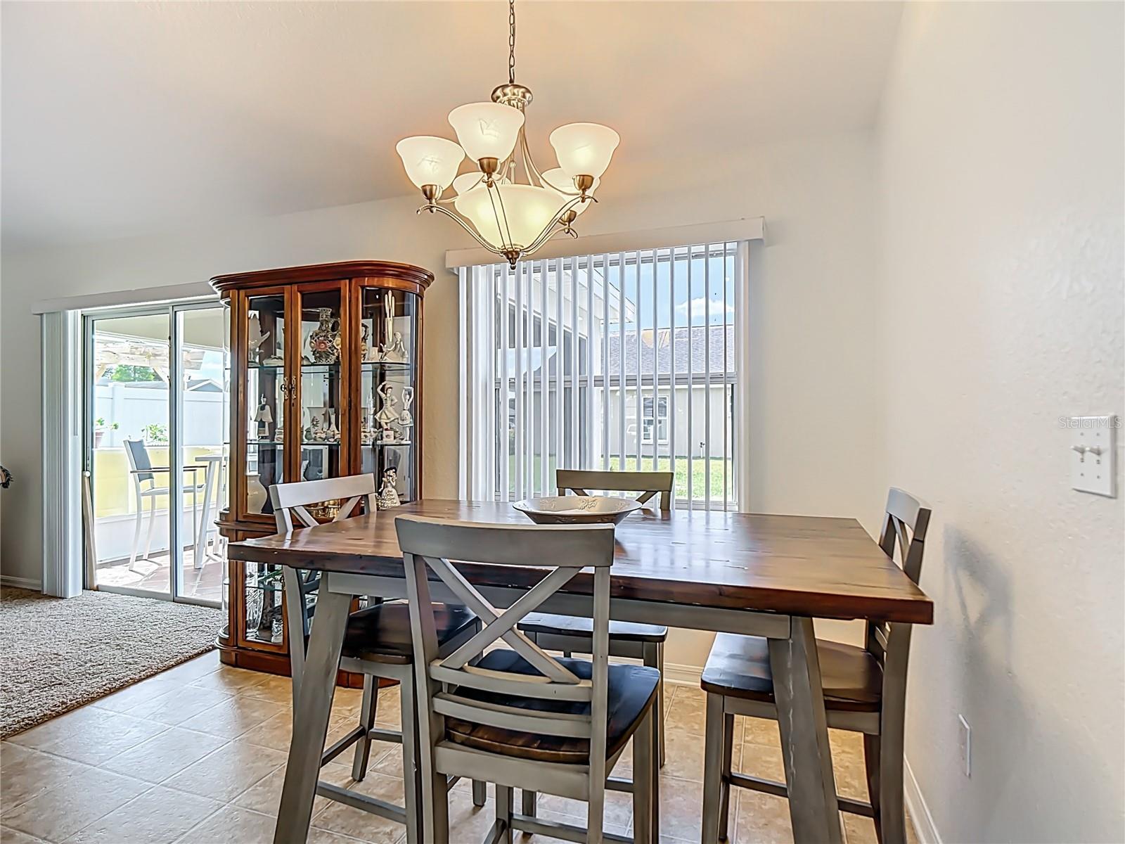 Image 16 of 58 For 2249 Country Manor Street