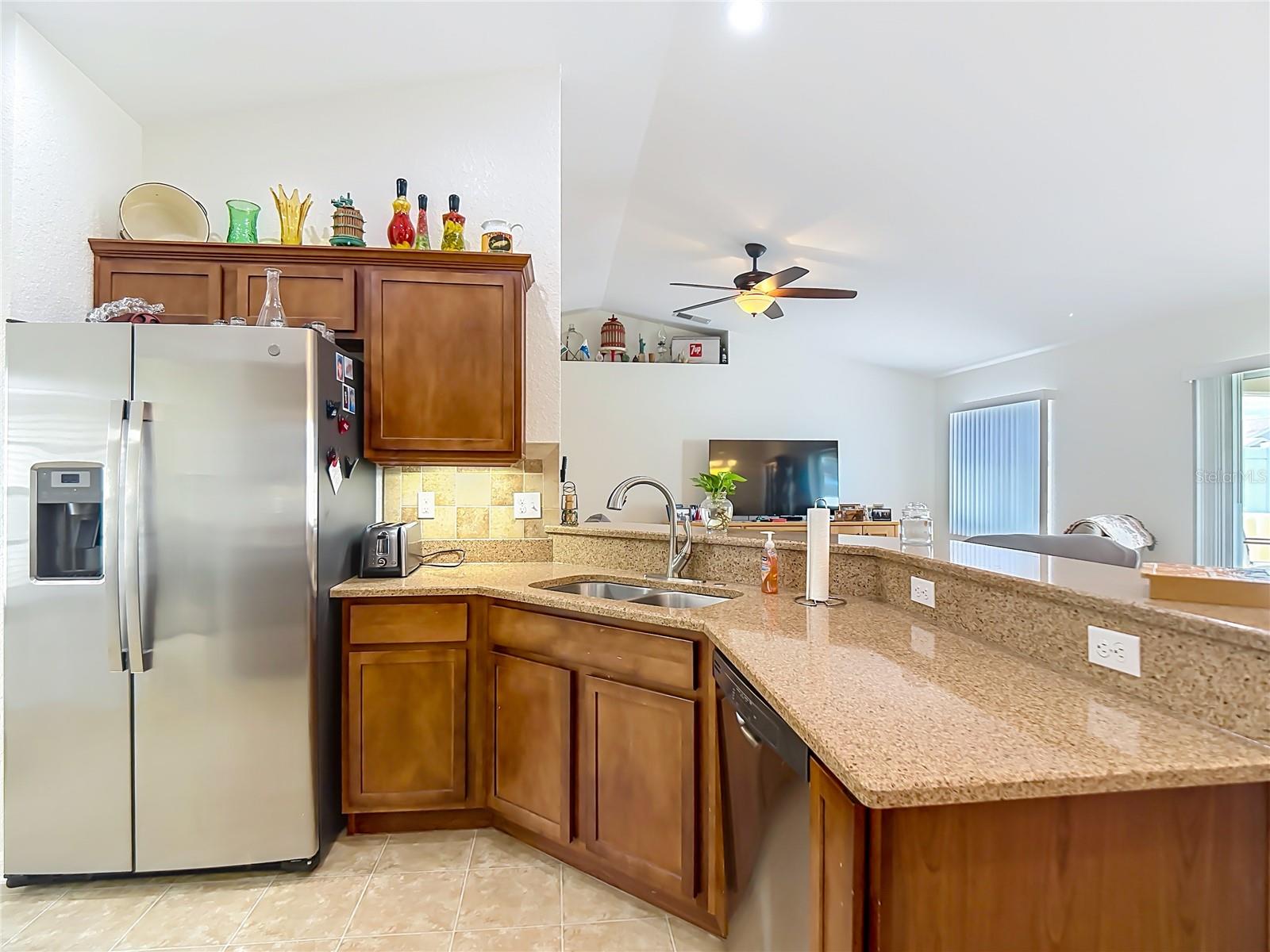 Image 20 of 58 For 2249 Country Manor Street