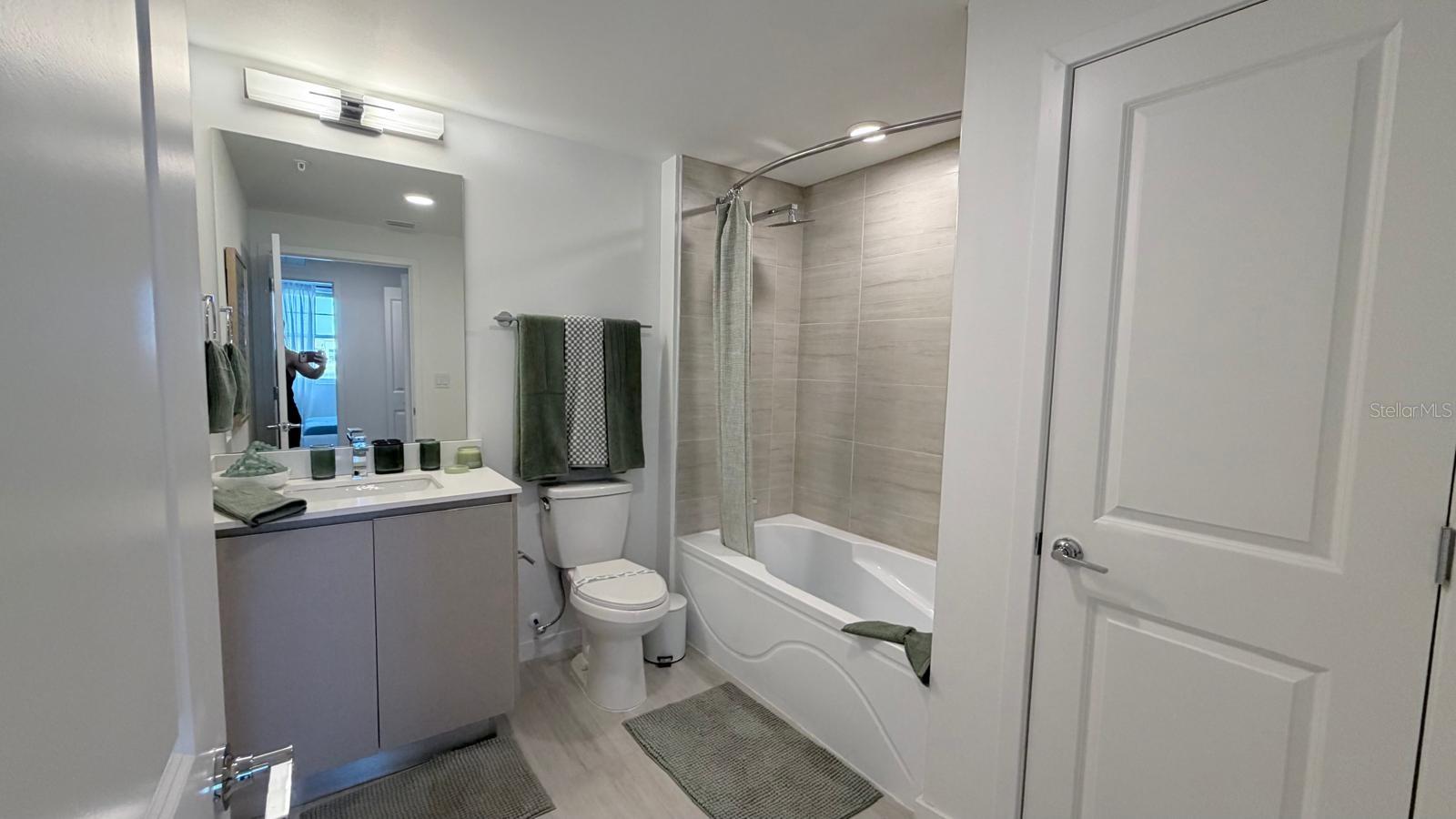 Image 3 of 37 For 5587 Millenia Park Blvd  210