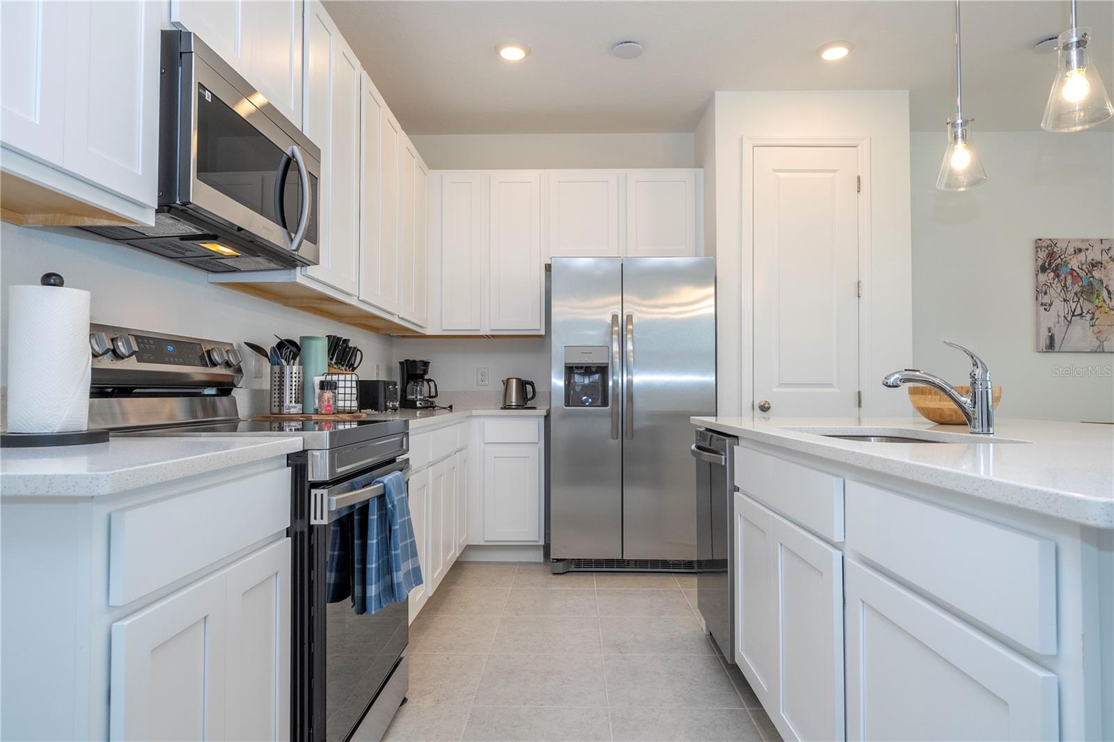 Image 11 of 51 For 686 Longboat Drive