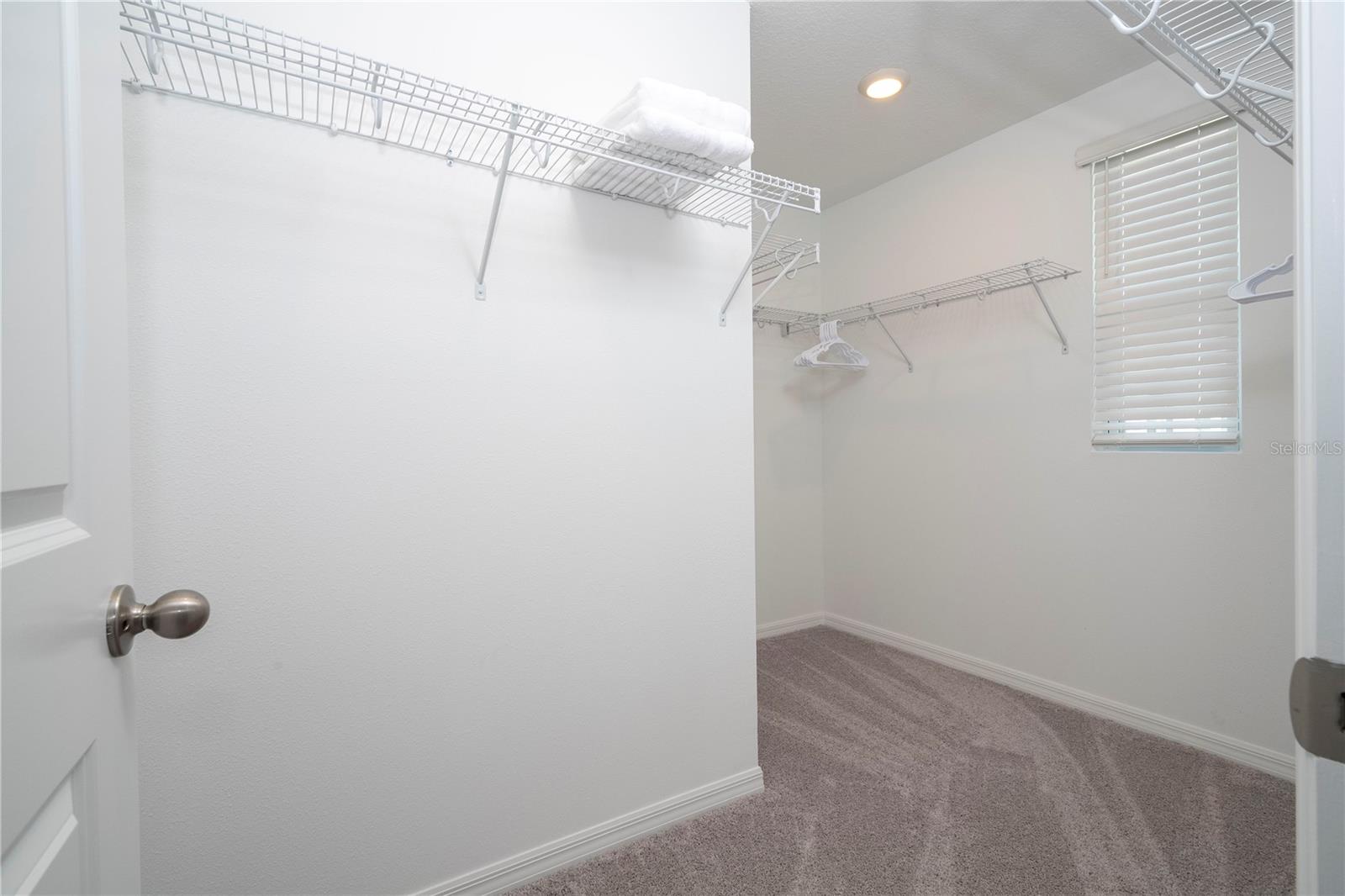 Image 13 of 51 For 686 Longboat Drive