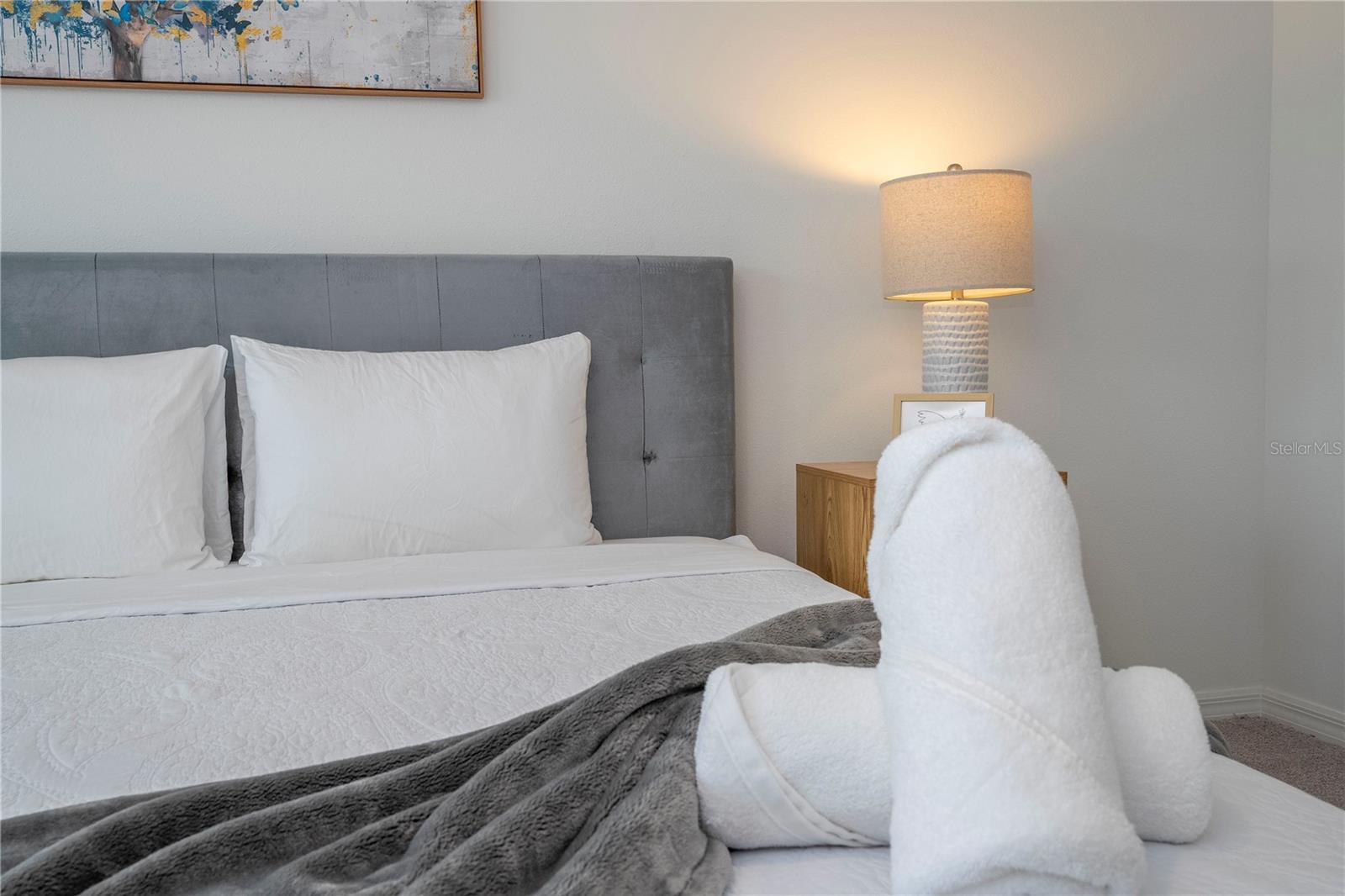 Image 20 of 51 For 686 Longboat Drive