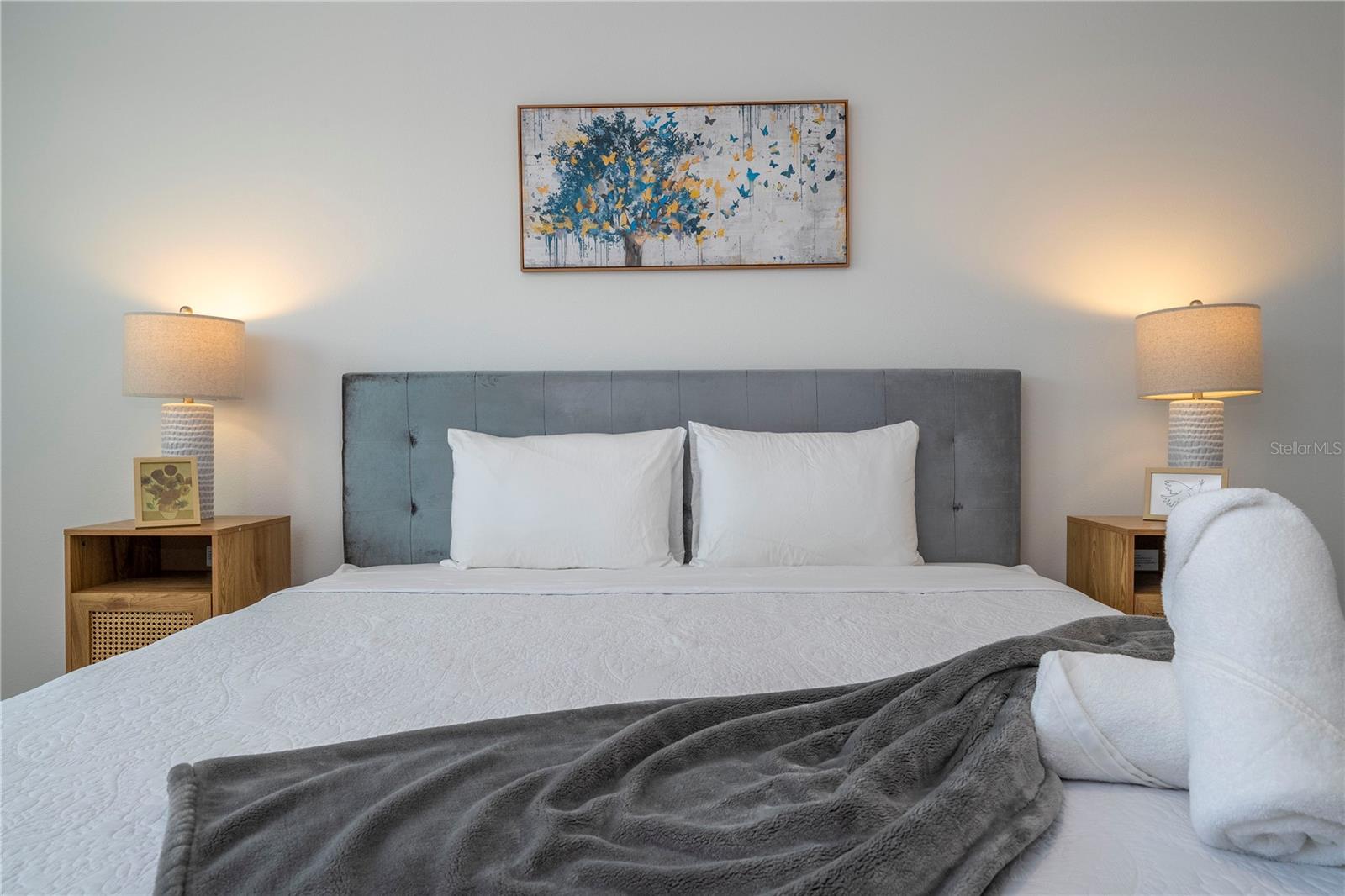 Image 32 of 51 For 686 Longboat Drive