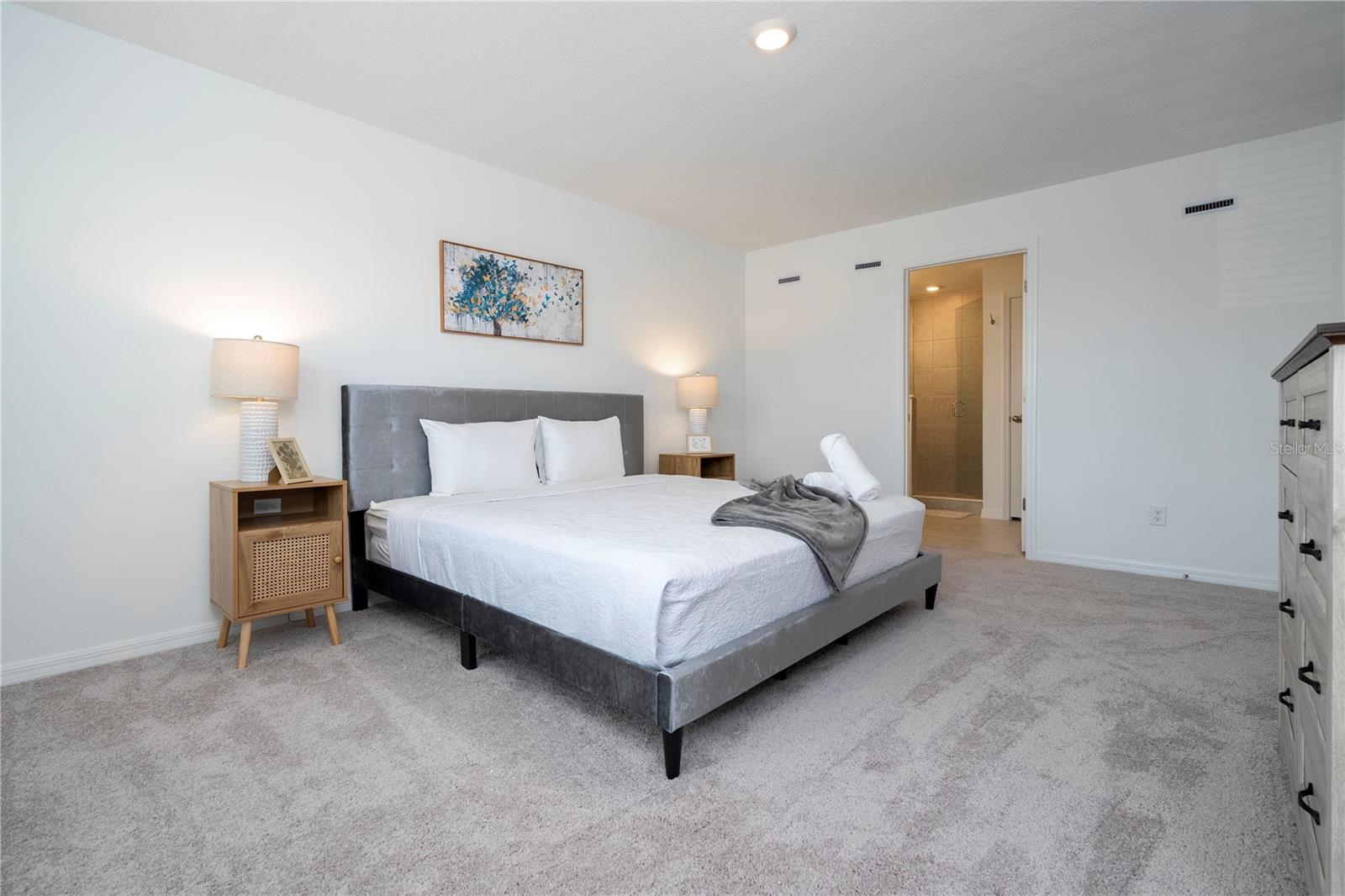 Image 35 of 51 For 686 Longboat Drive