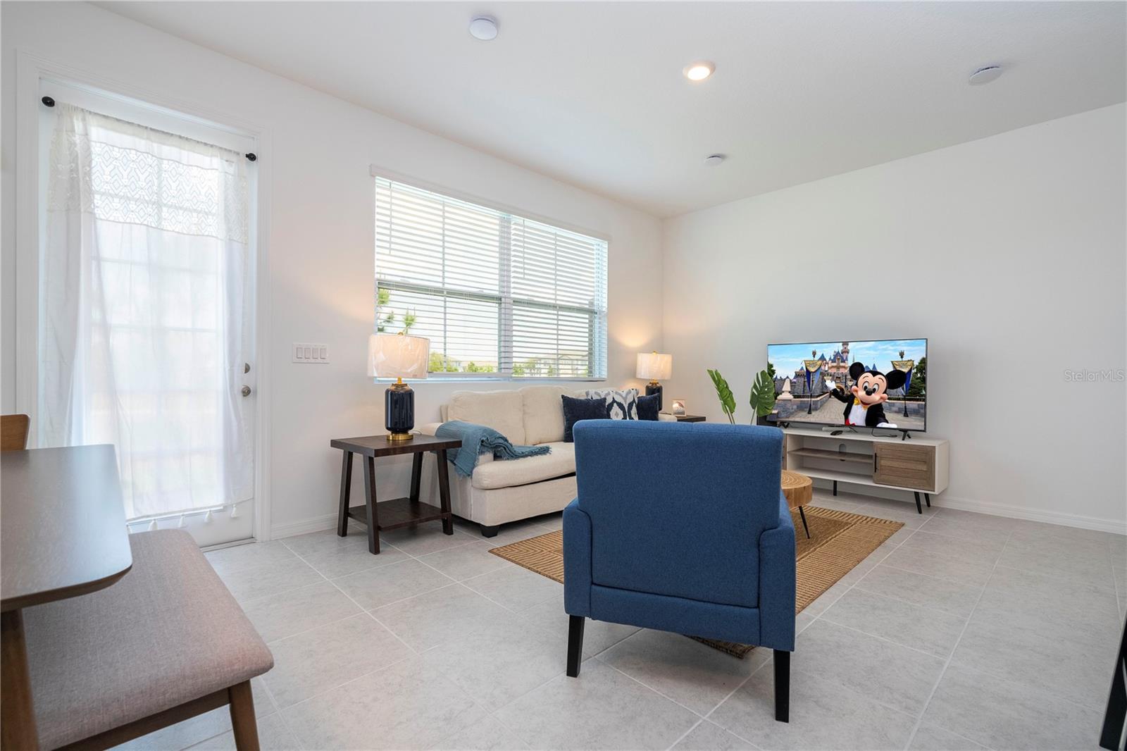 Image 37 of 51 For 686 Longboat Drive